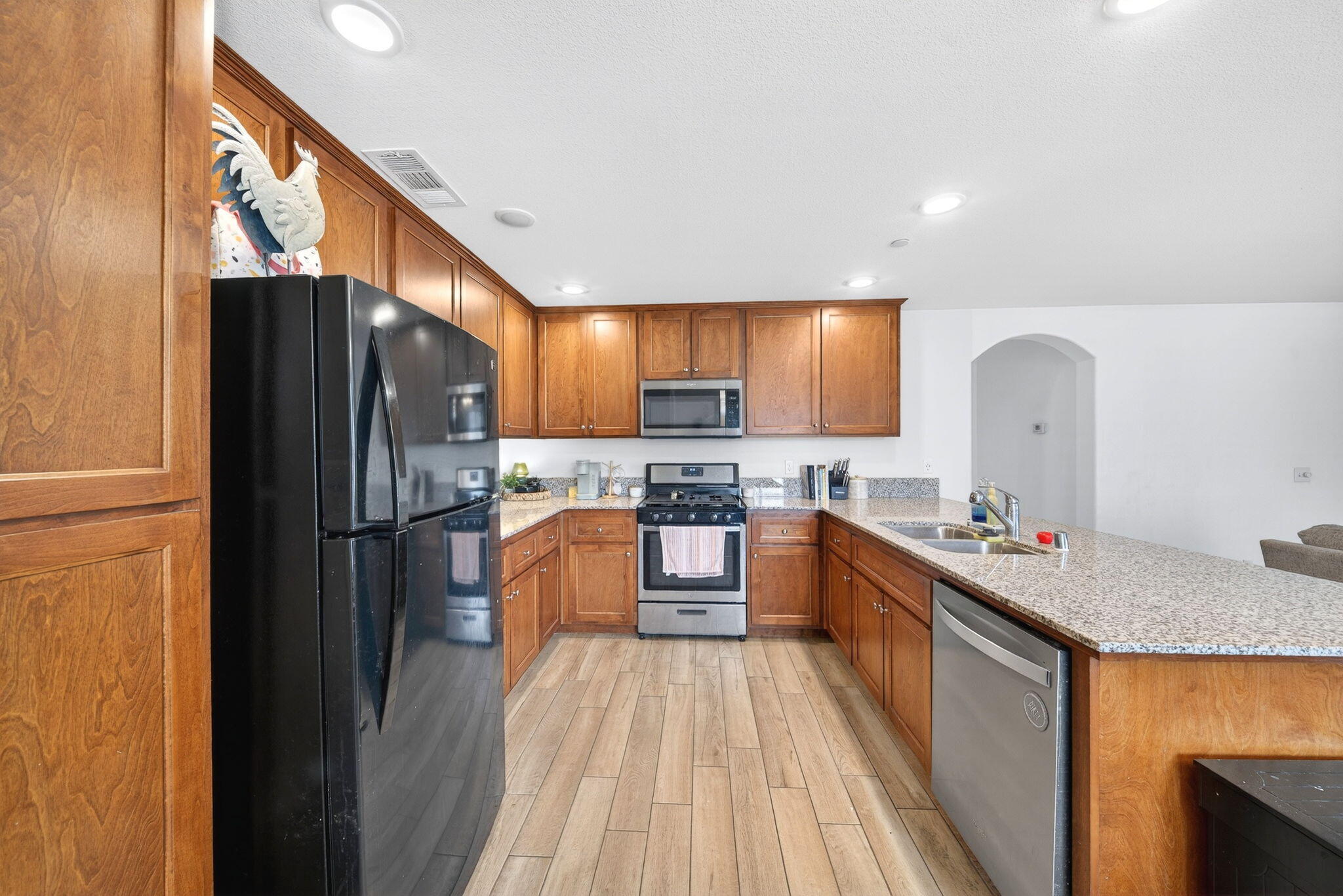 2611 W Theta Avenue W