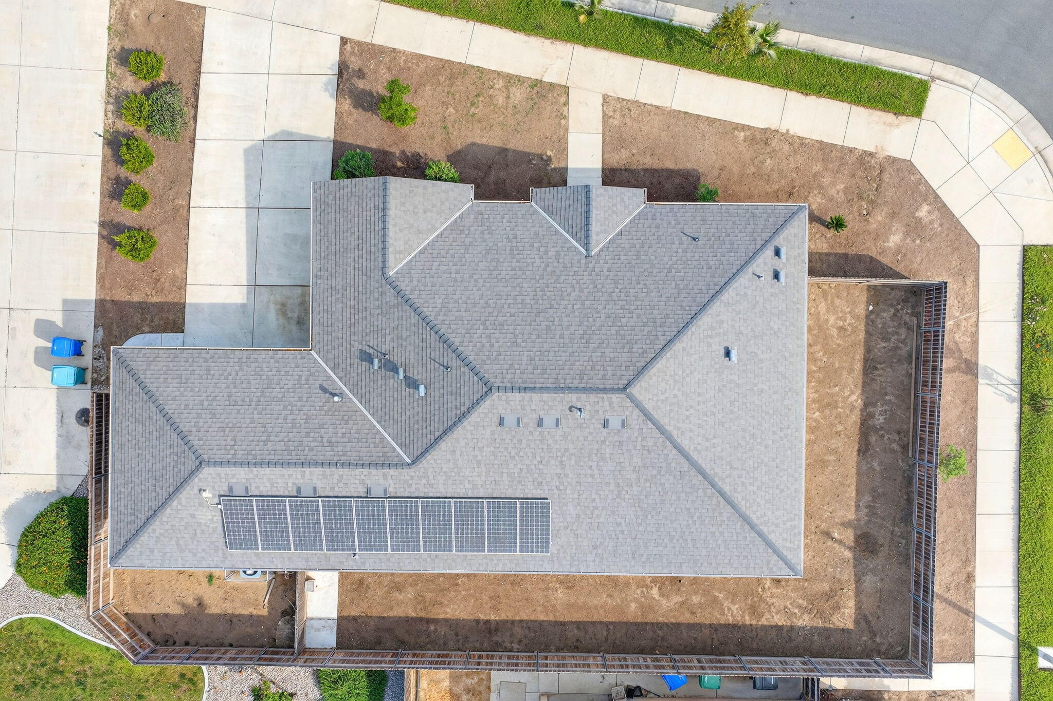 2611 W Theta Avenue W