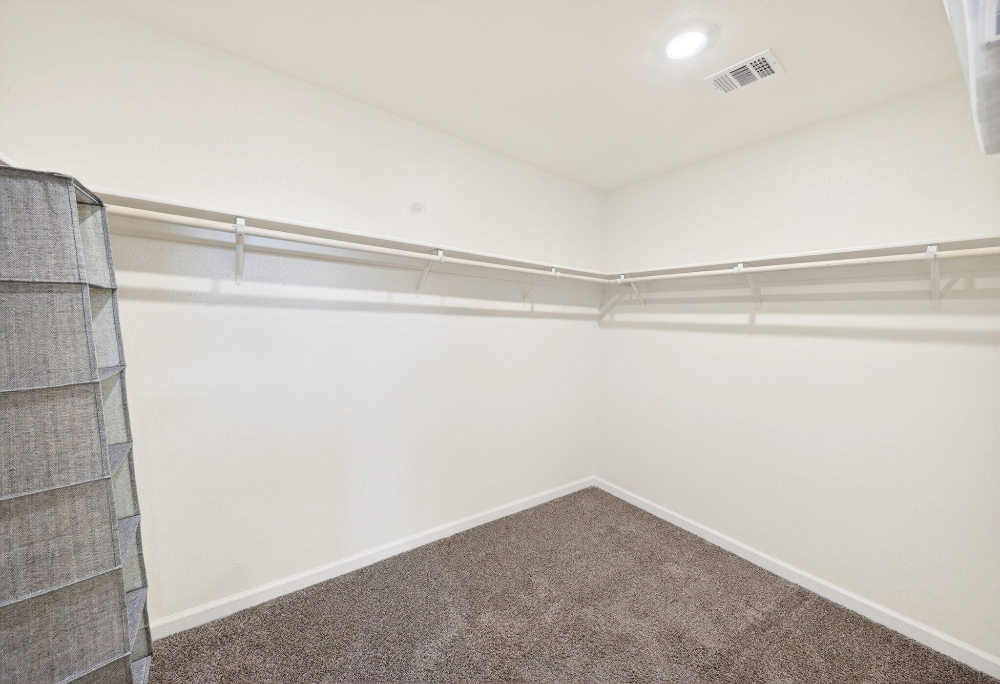 2611 W Theta Avenue W