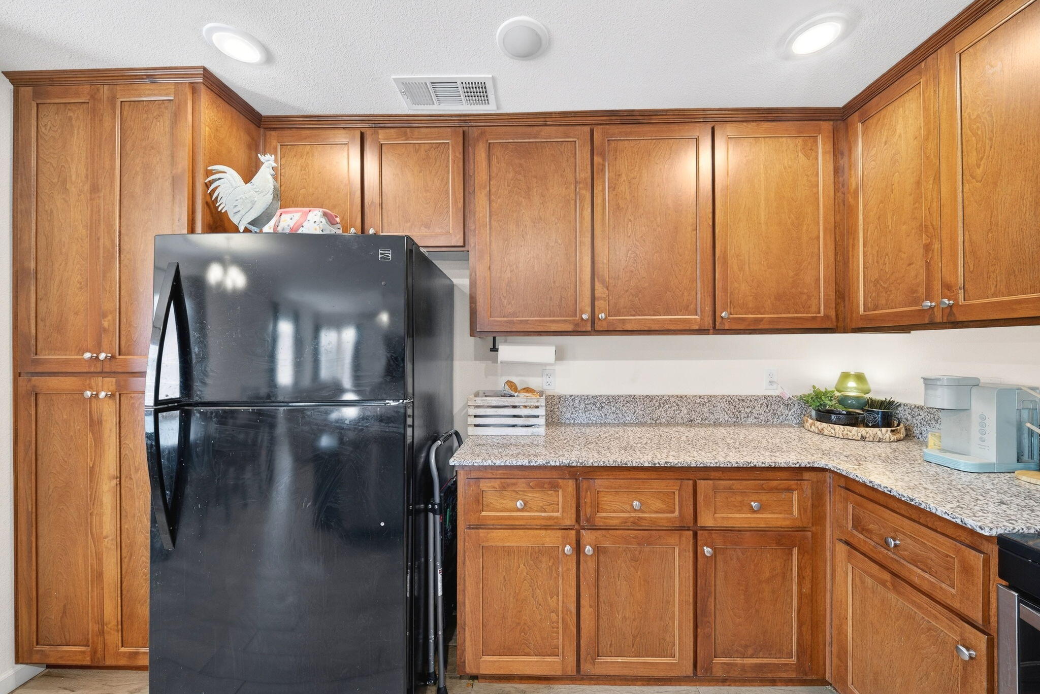 2611 W Theta Avenue W