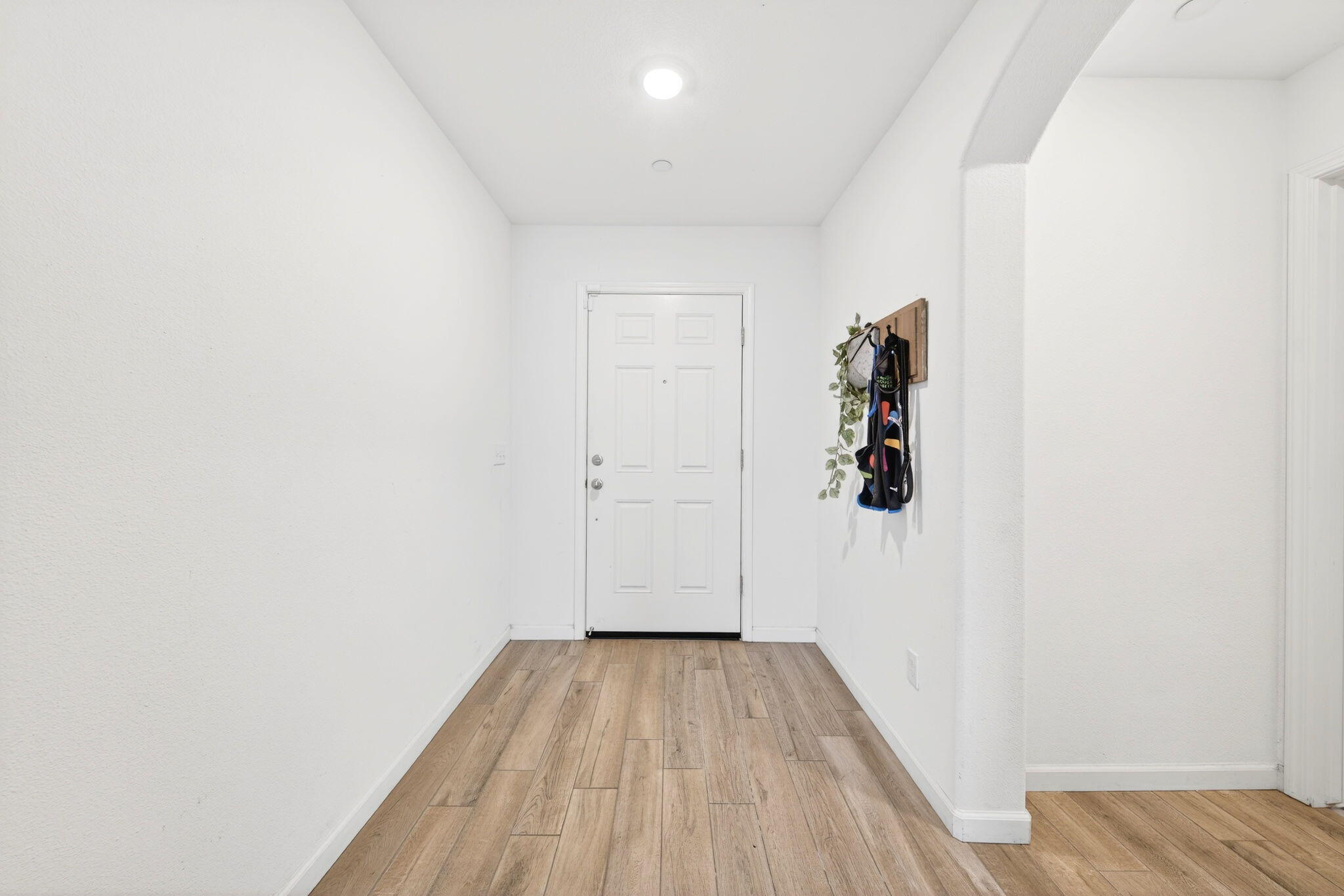 2611 W Theta Avenue W