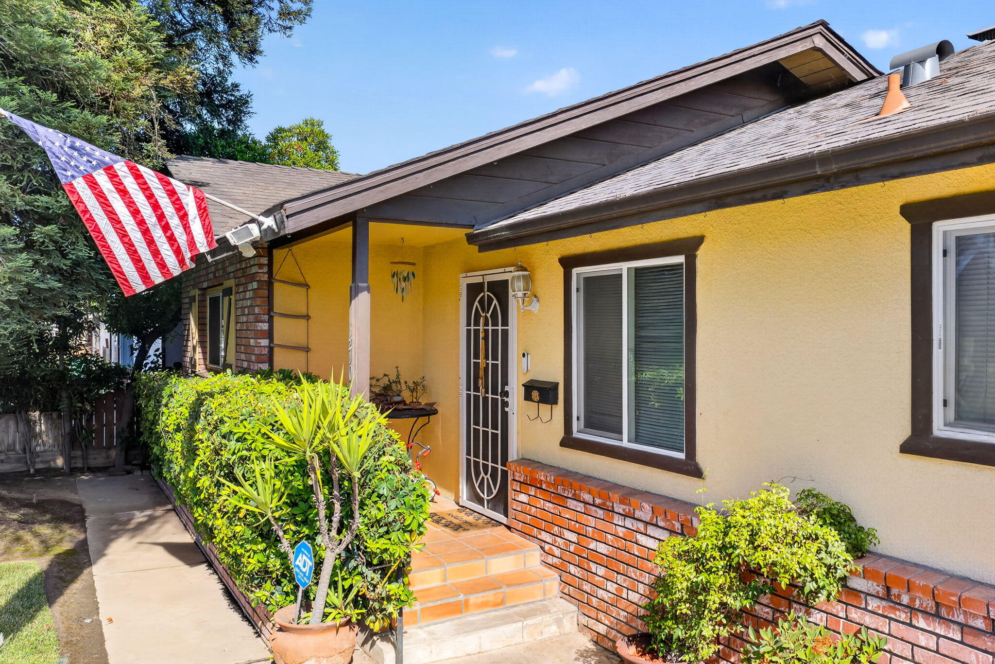 470 W Kanai Avenue