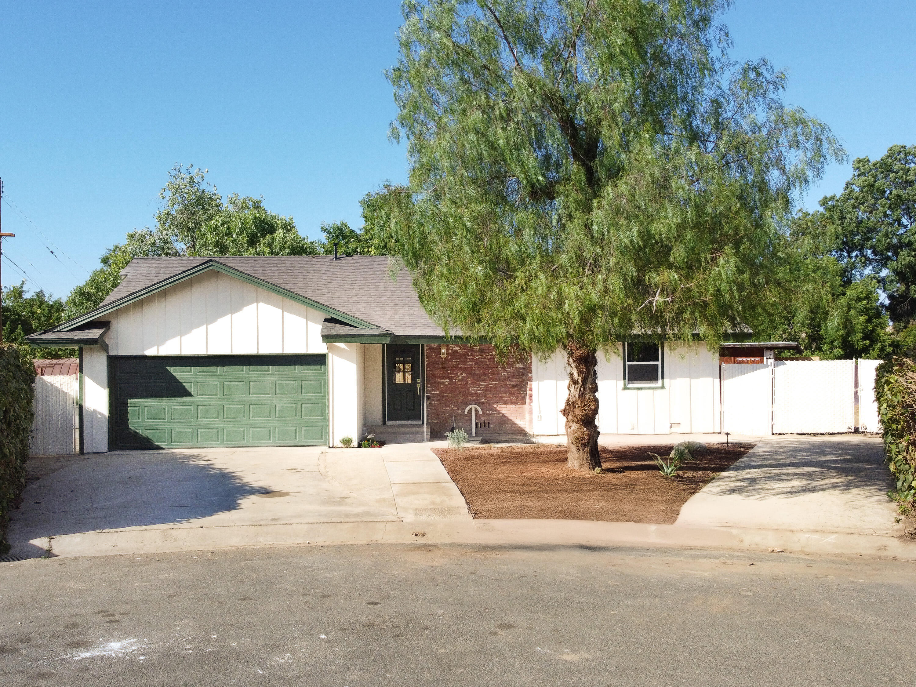 572 N Verdugo Drive NW
