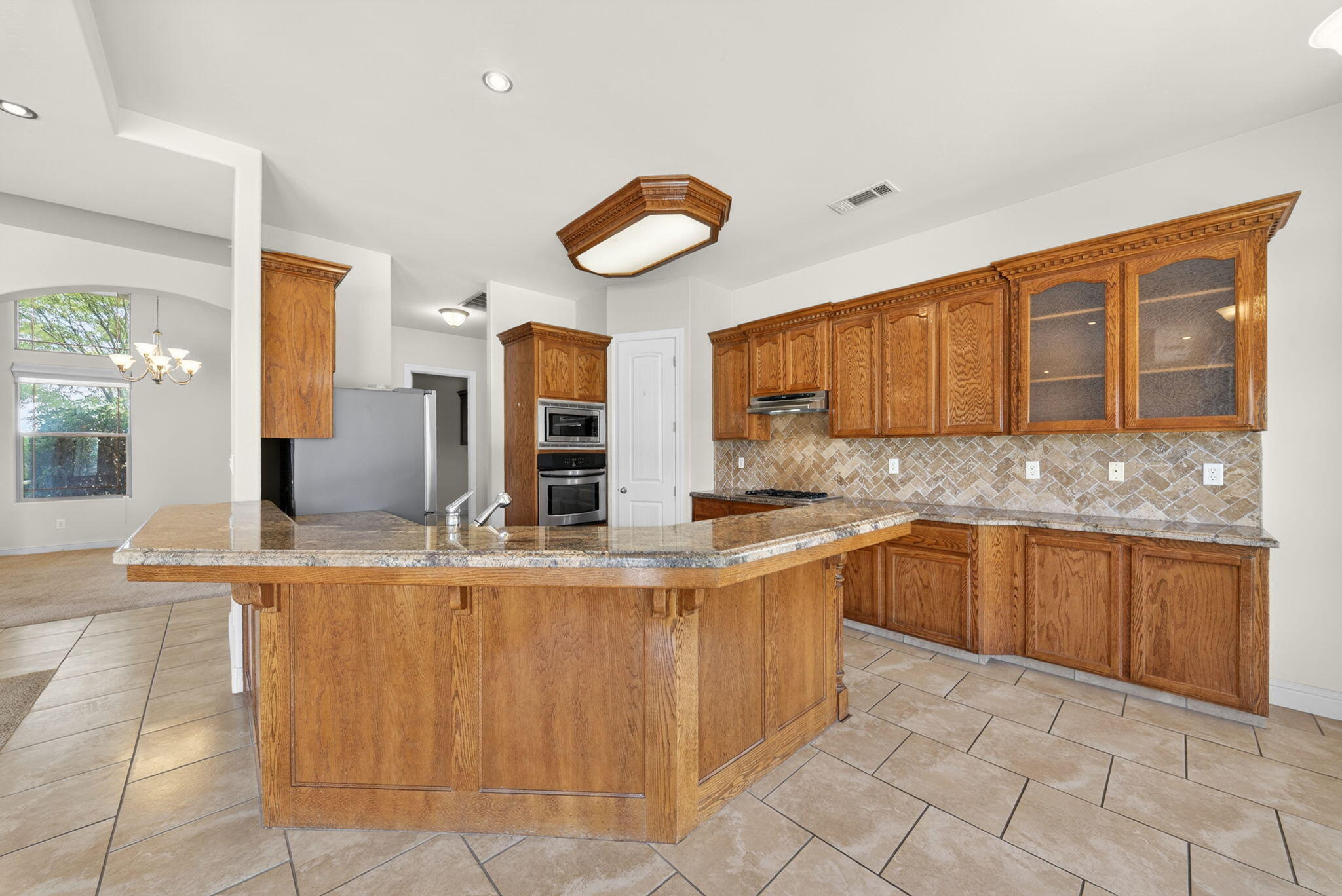 1567 NW Shelly Lane