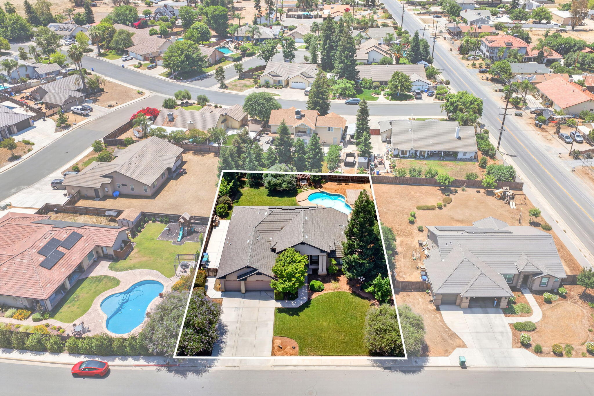 1567 NW Shelly Lane
