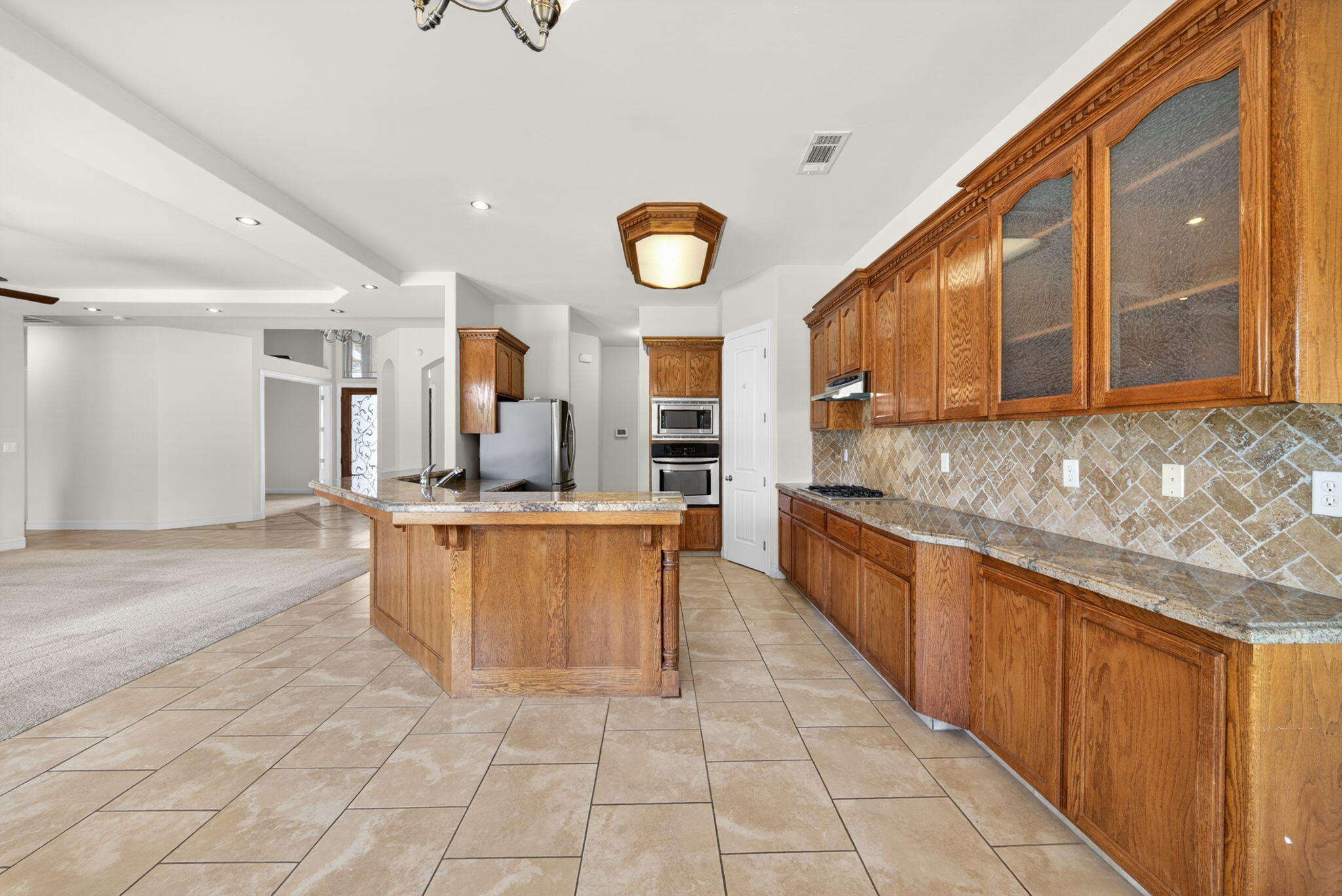 1567 NW Shelly Lane