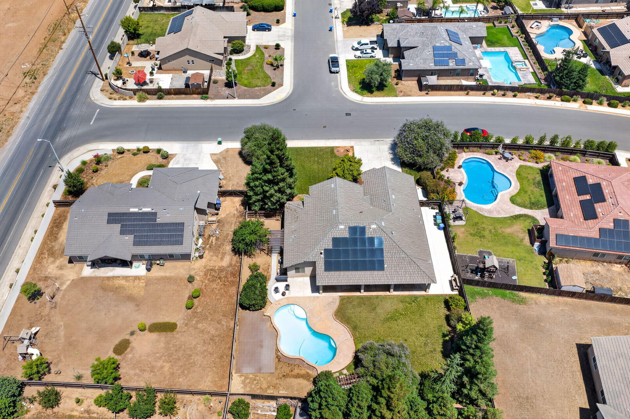 1567 NW Shelly Lane