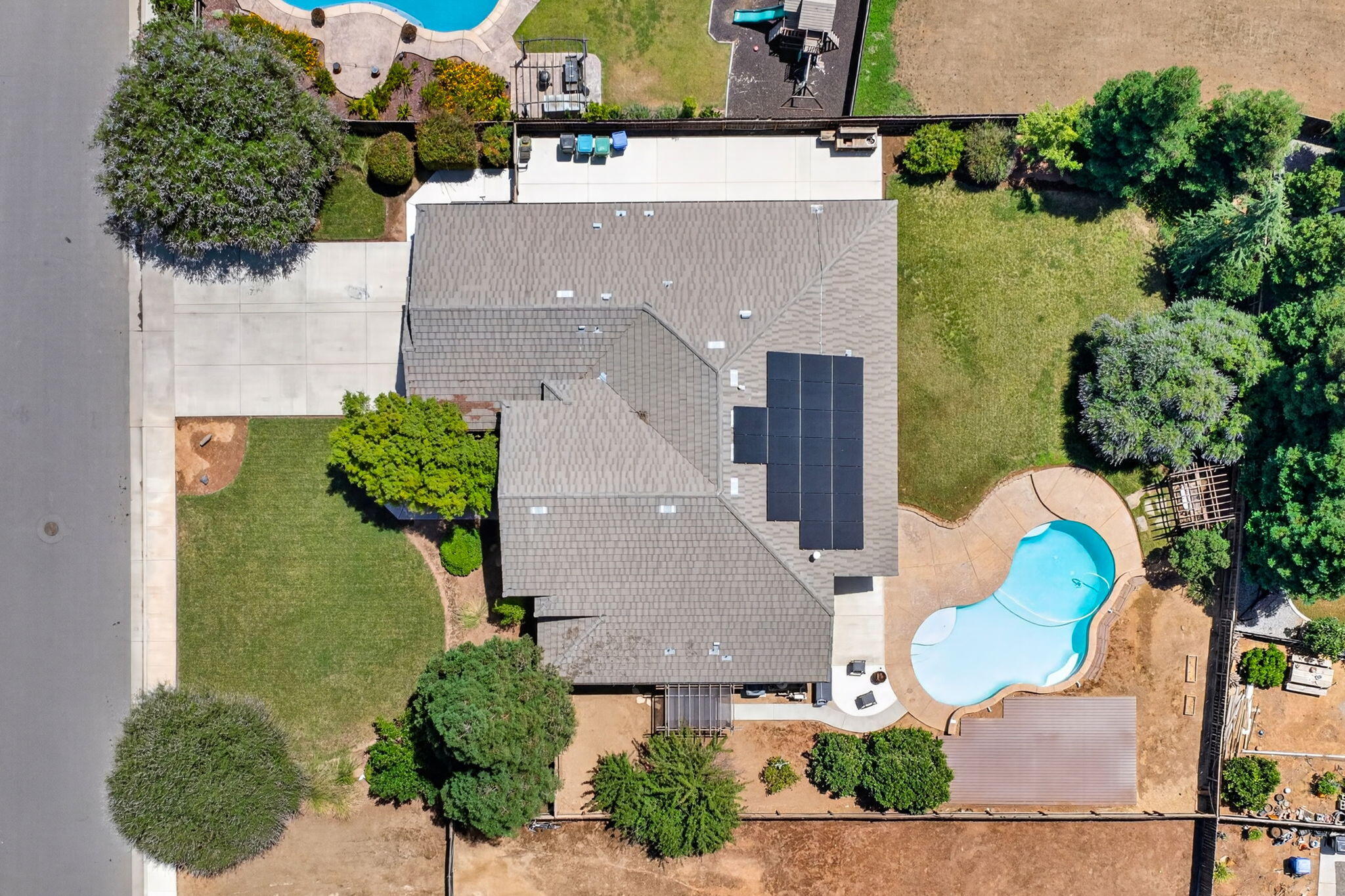 1567 NW Shelly Lane