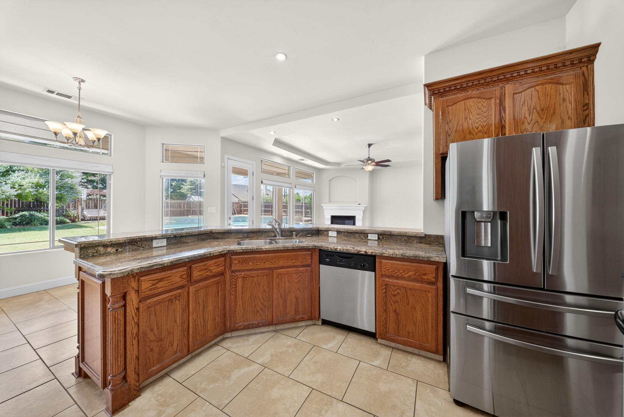 1567 NW Shelly Lane