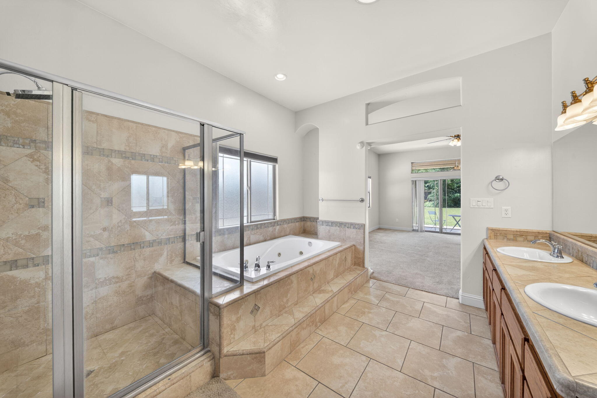 1567 NW Shelly Lane