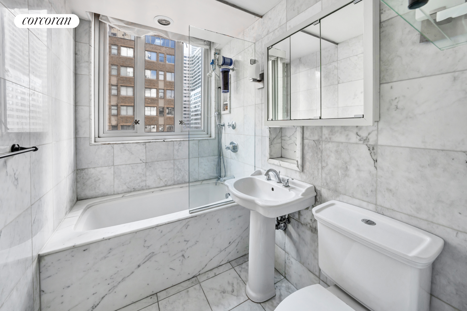 169 E 69TH Street 11C