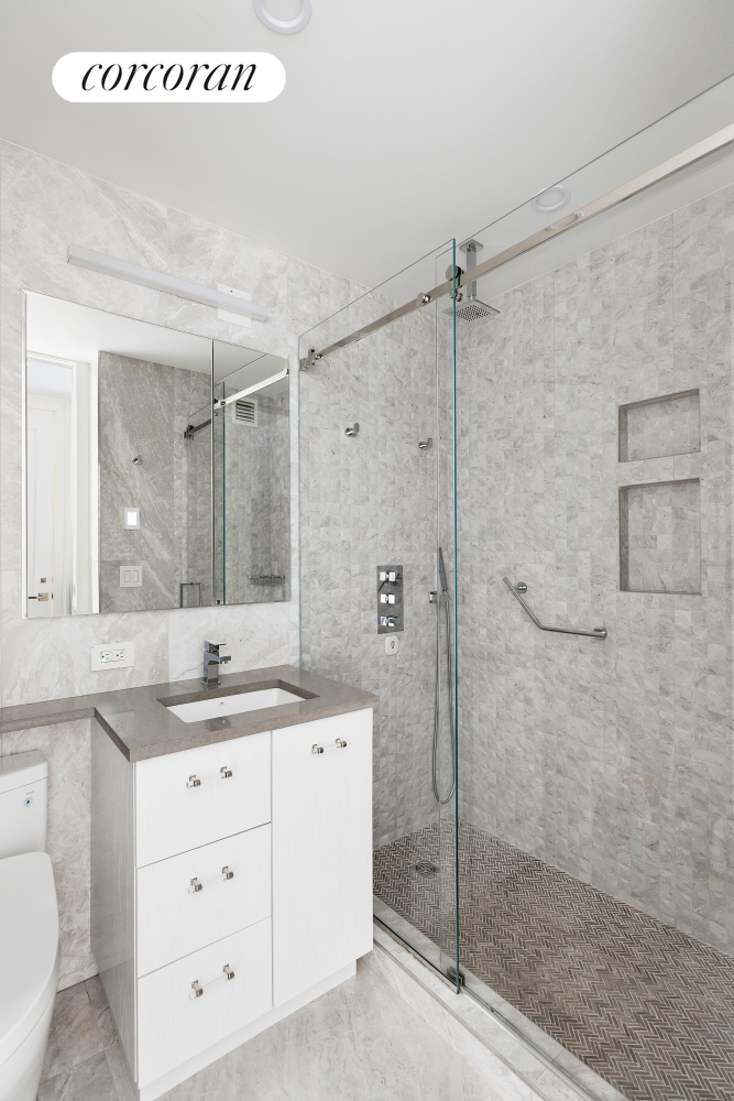 170 E 87TH Street W7C