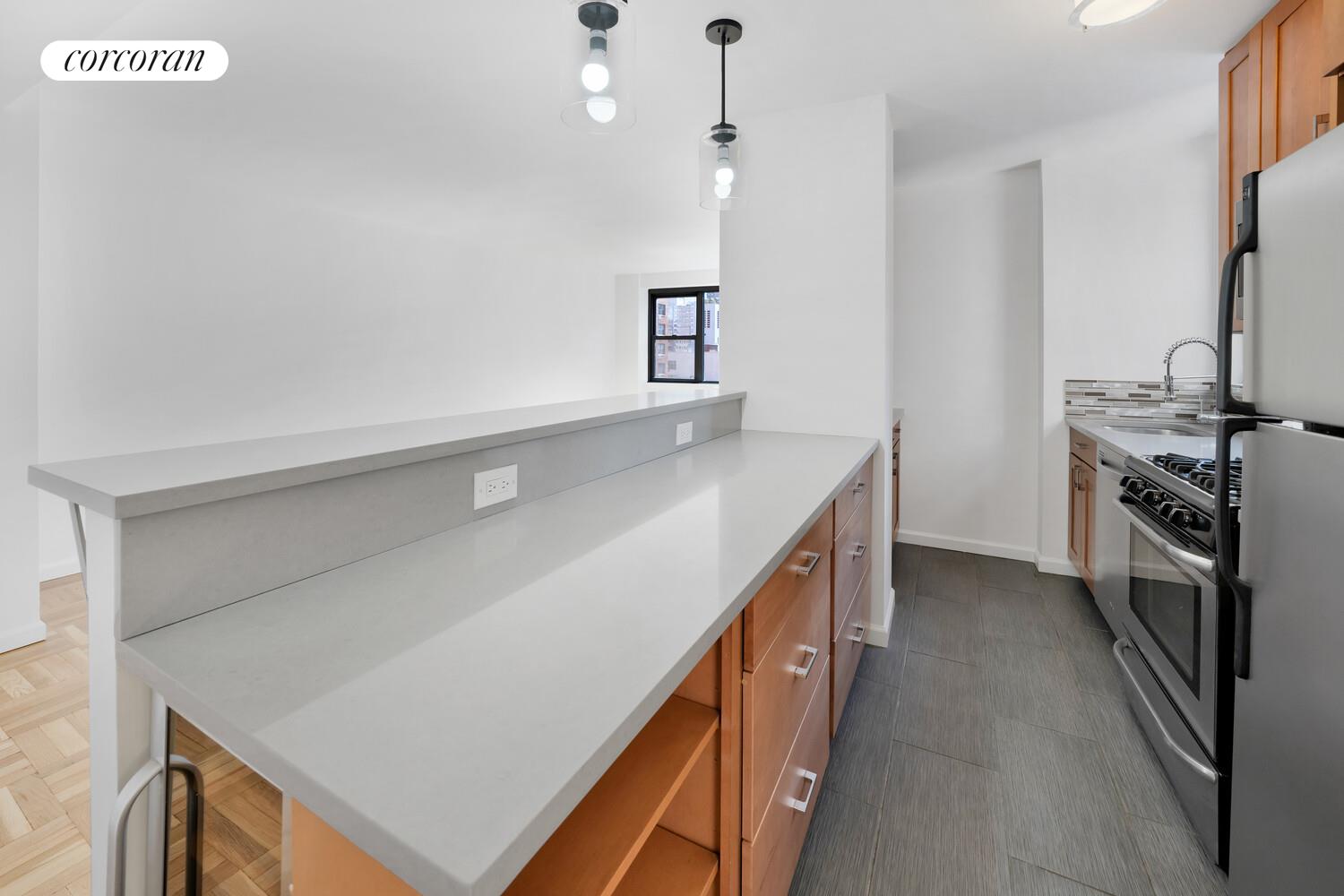 233 E 69TH Street 12K