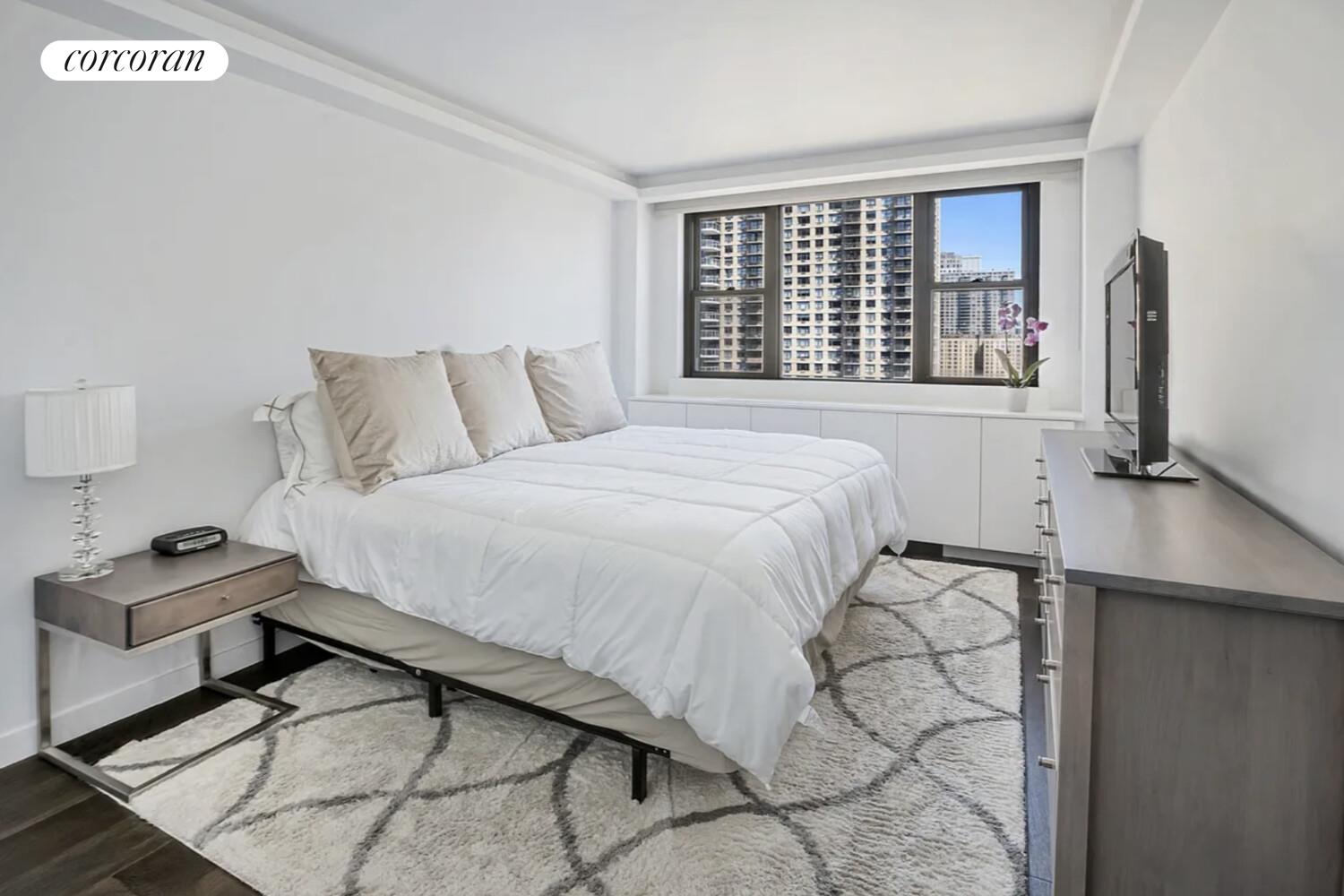 315 E 72ND Street 17J