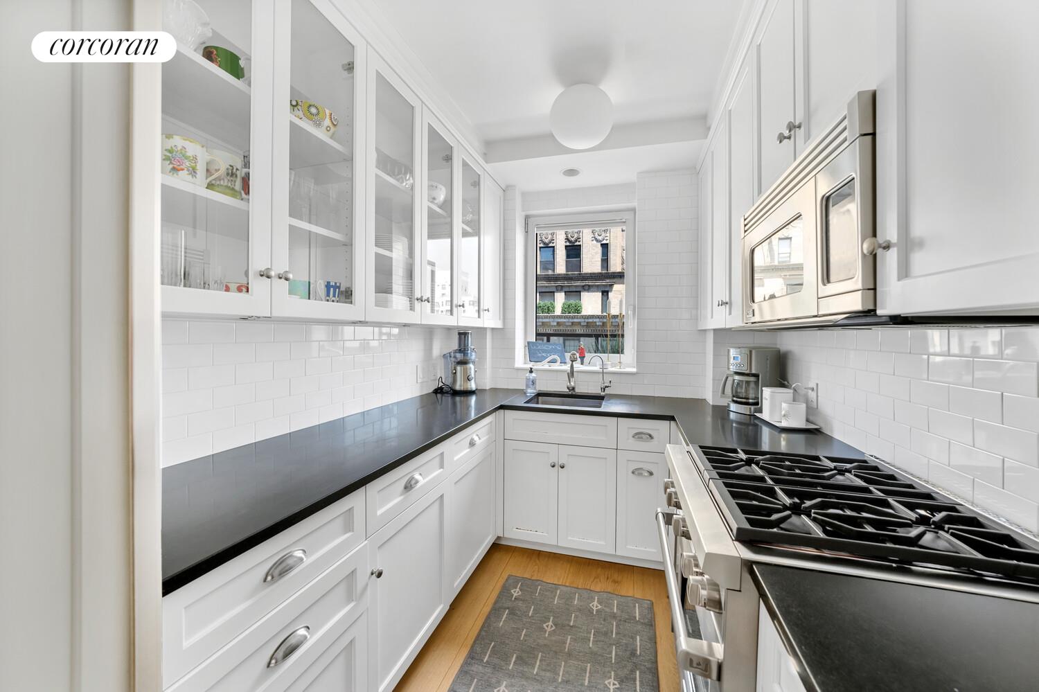 20 E 74TH Street 14E