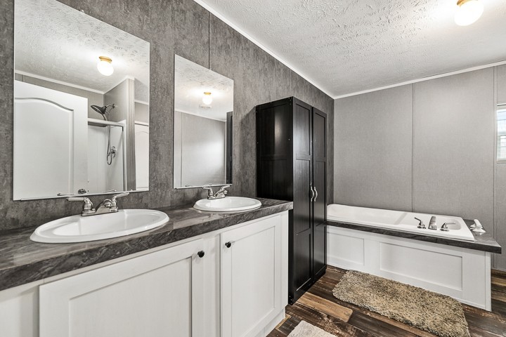 255 Miller Ln