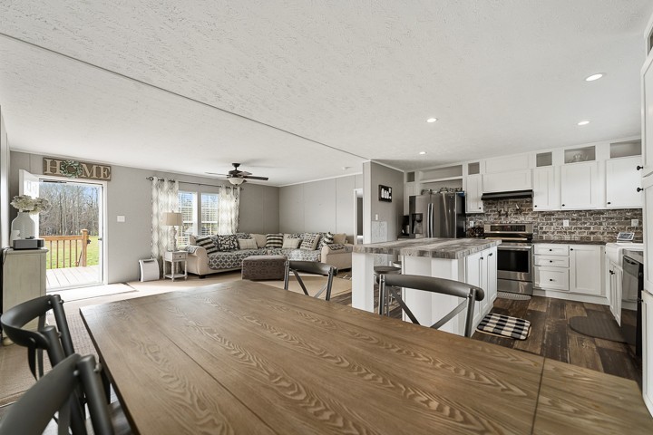 255 Miller Ln
