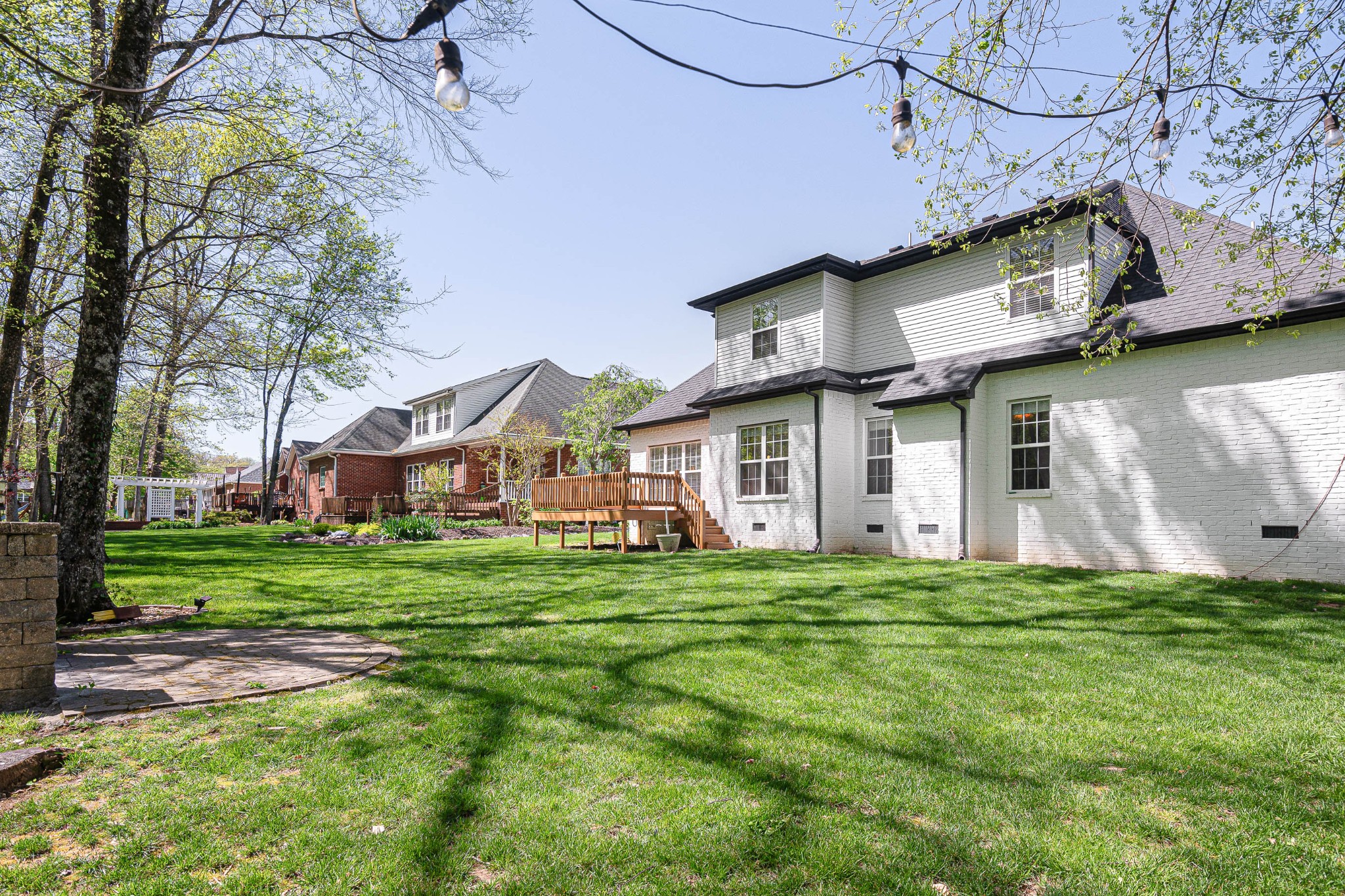 6025 Inglenook Dr