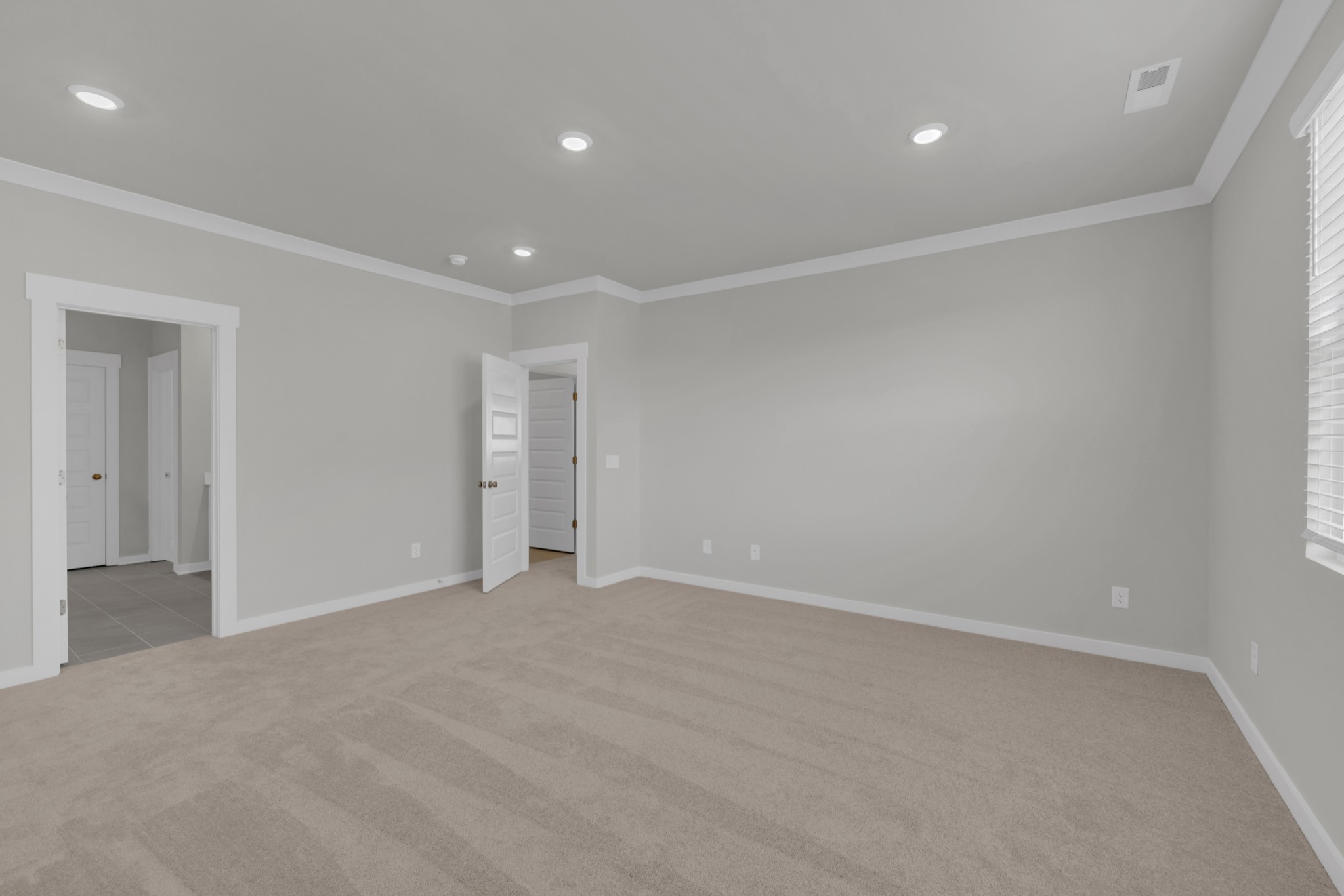 4512 Cresto Loop