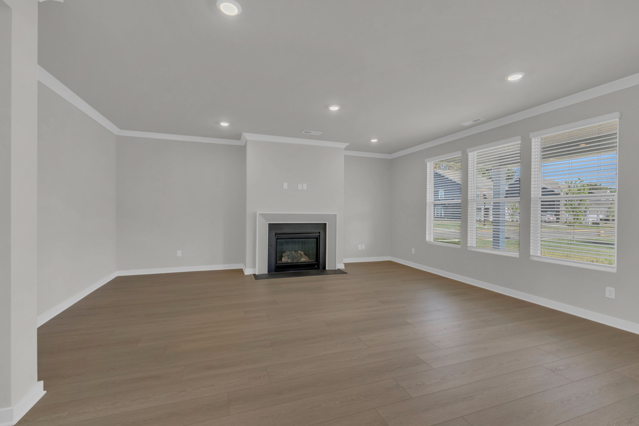 4512 Cresto Loop
