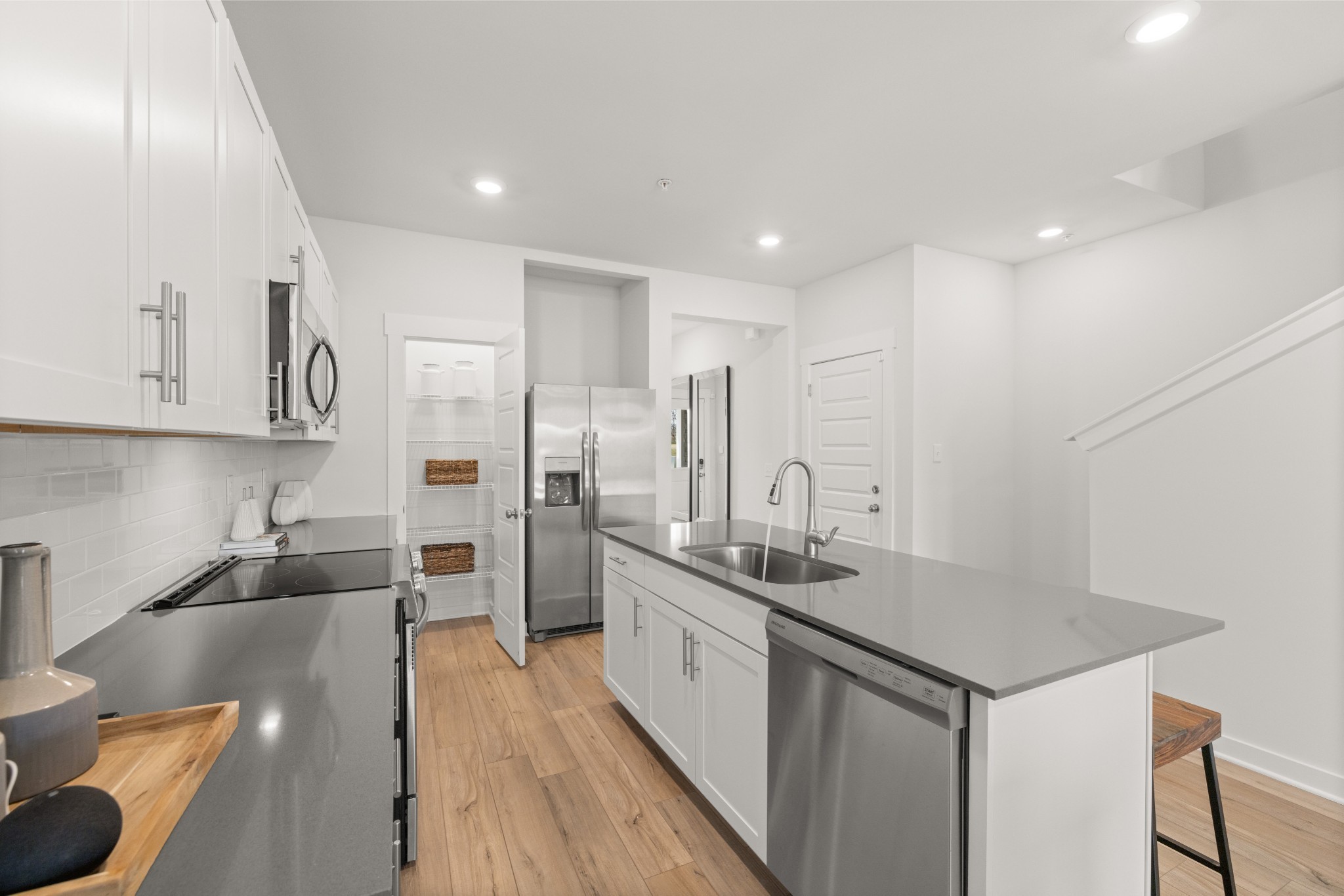 1613 Manuka Lane