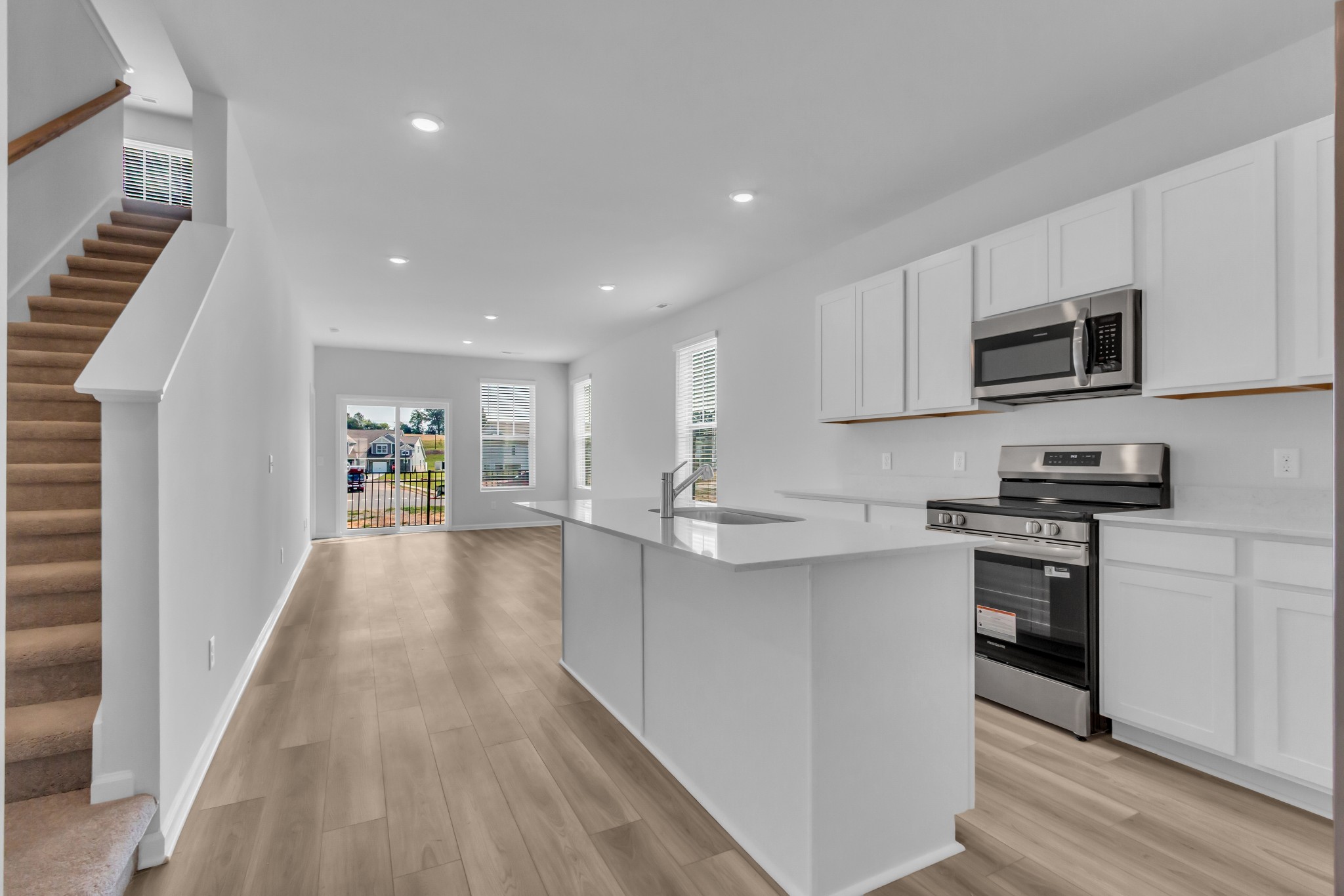 1613 Manuka Lane