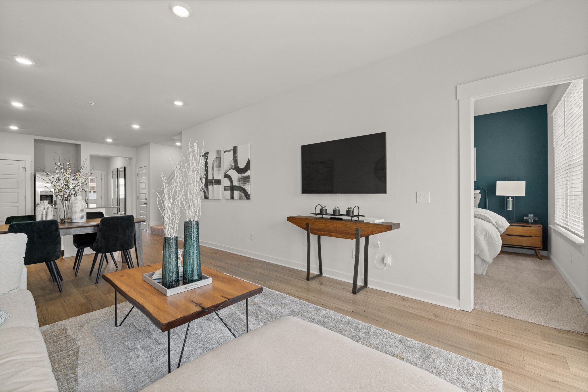1613 Manuka Lane