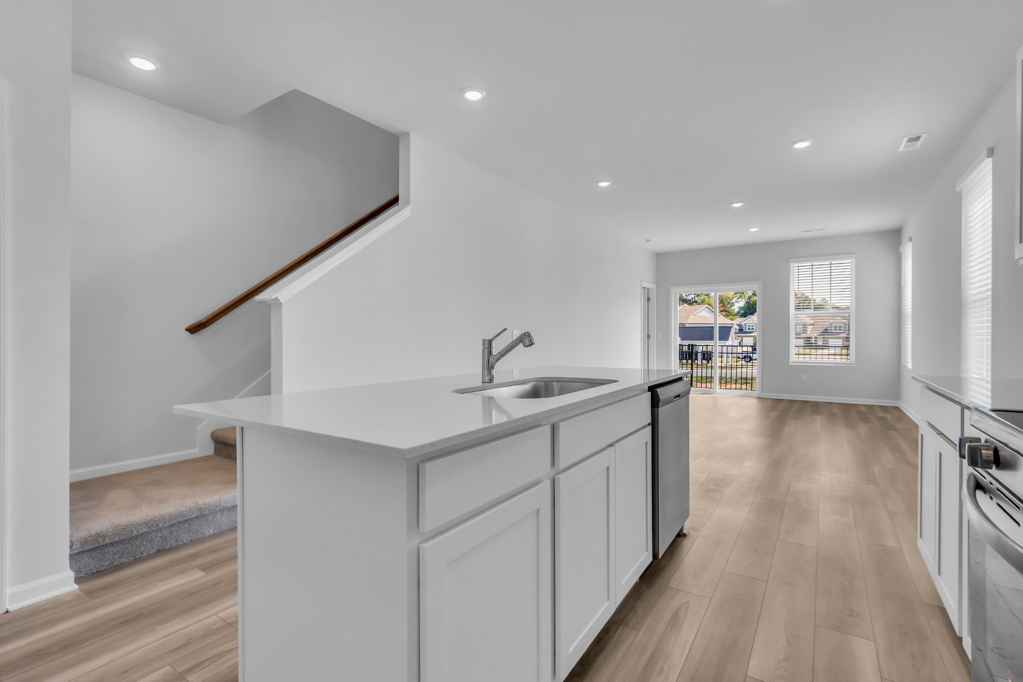 1613 Manuka Lane