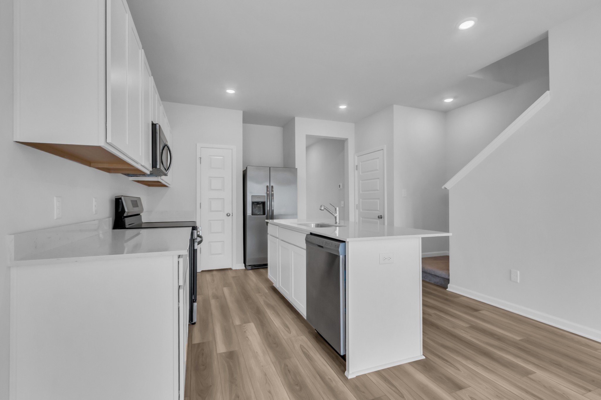 1613 Manuka Lane