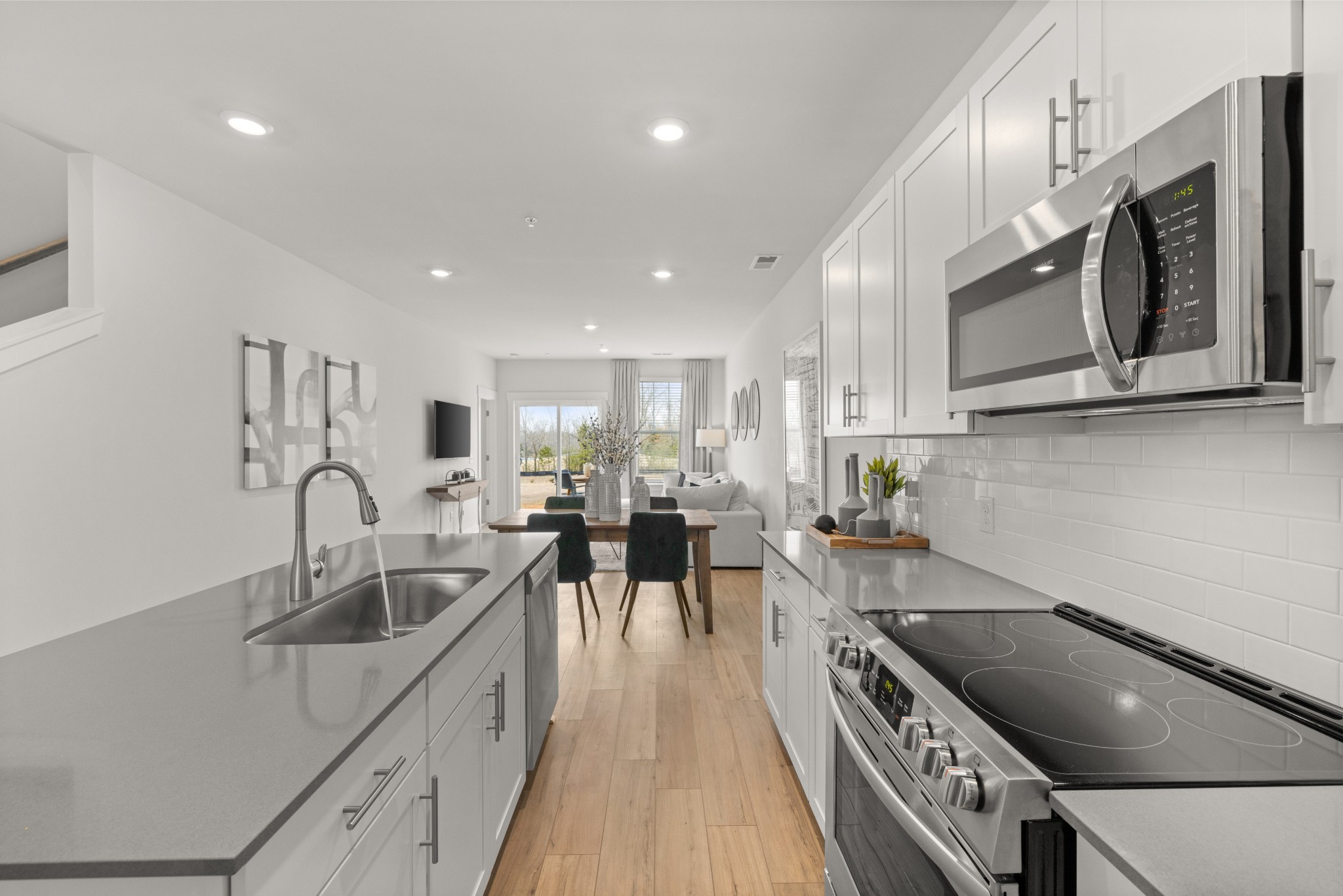 1613 Manuka Lane