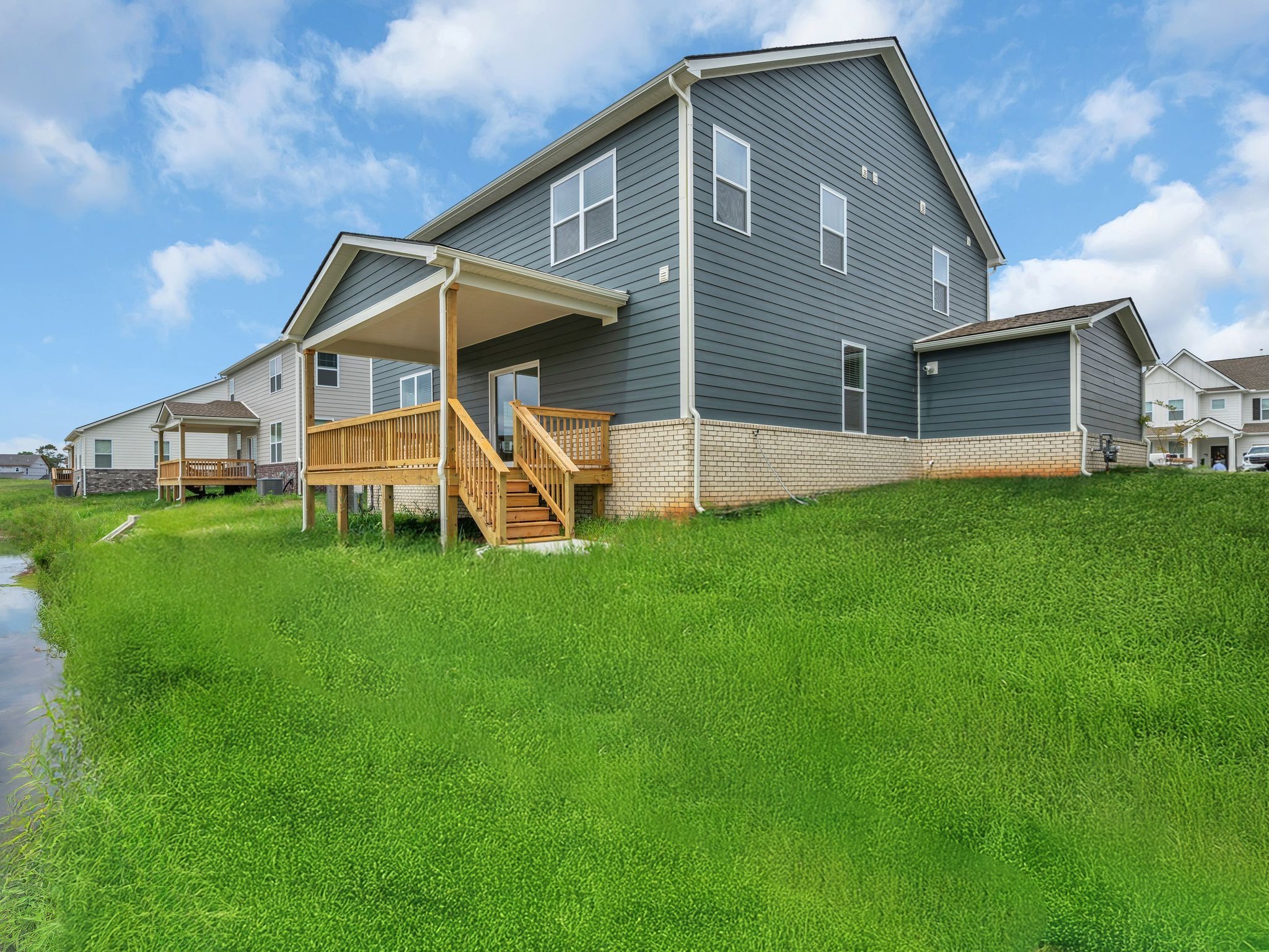 812 Bur Oak Court