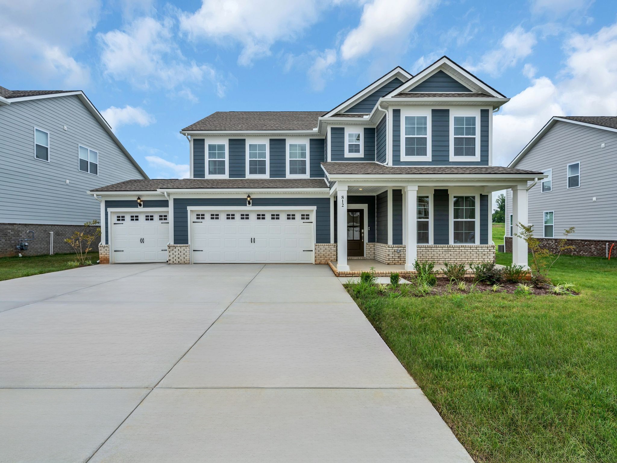 812 Bur Oak Court