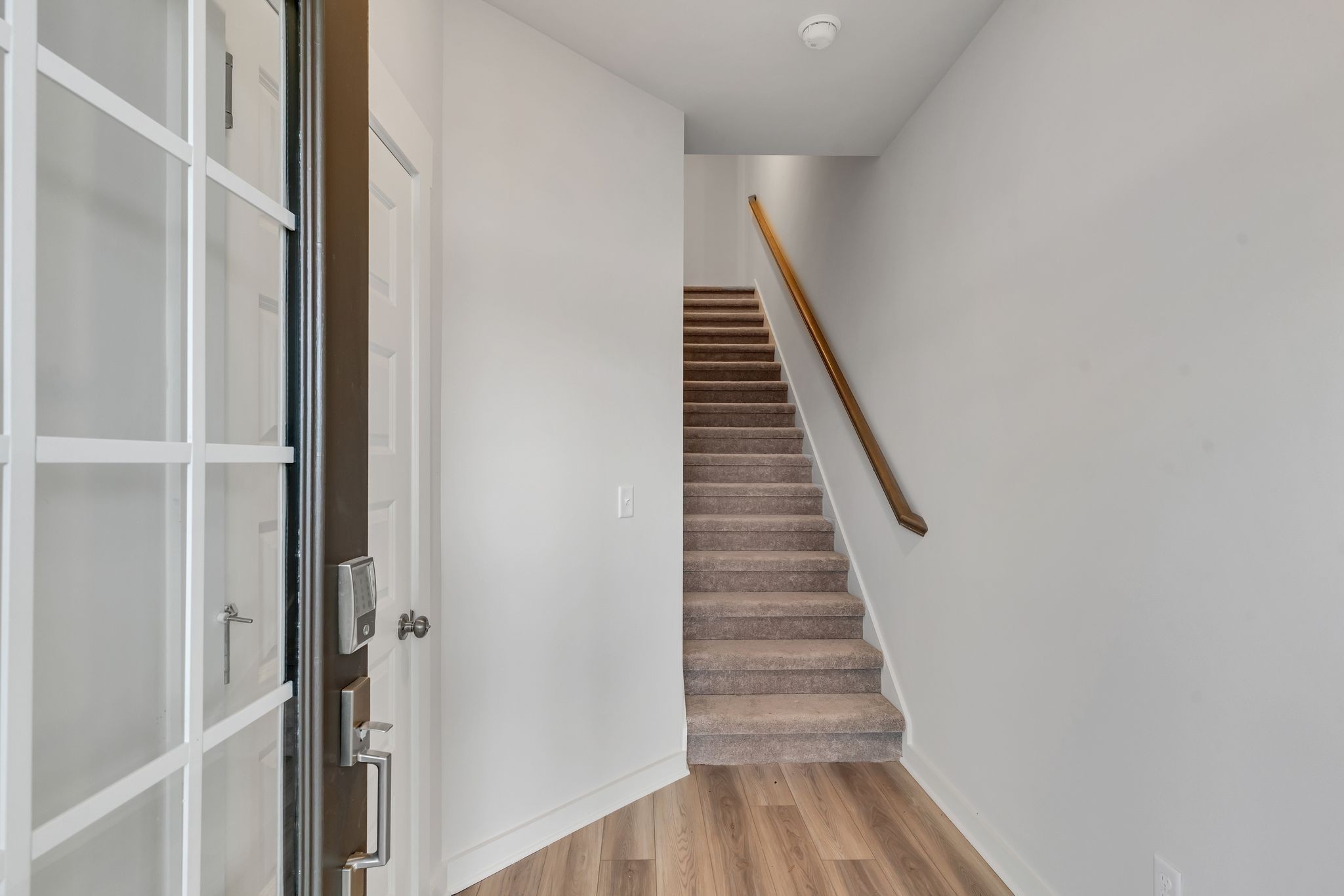 418 Seneca St