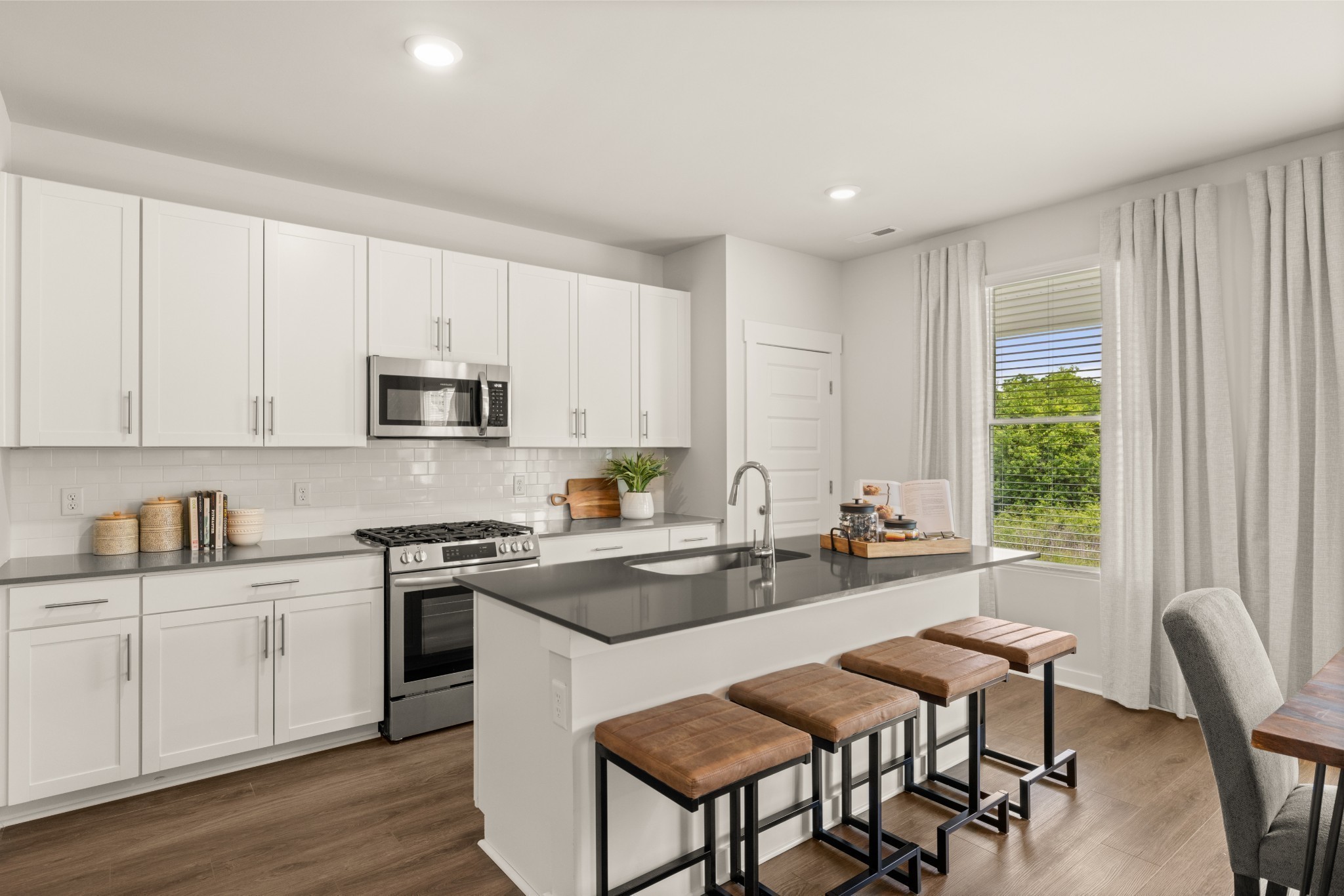 1056 Mourning Cloak Drive