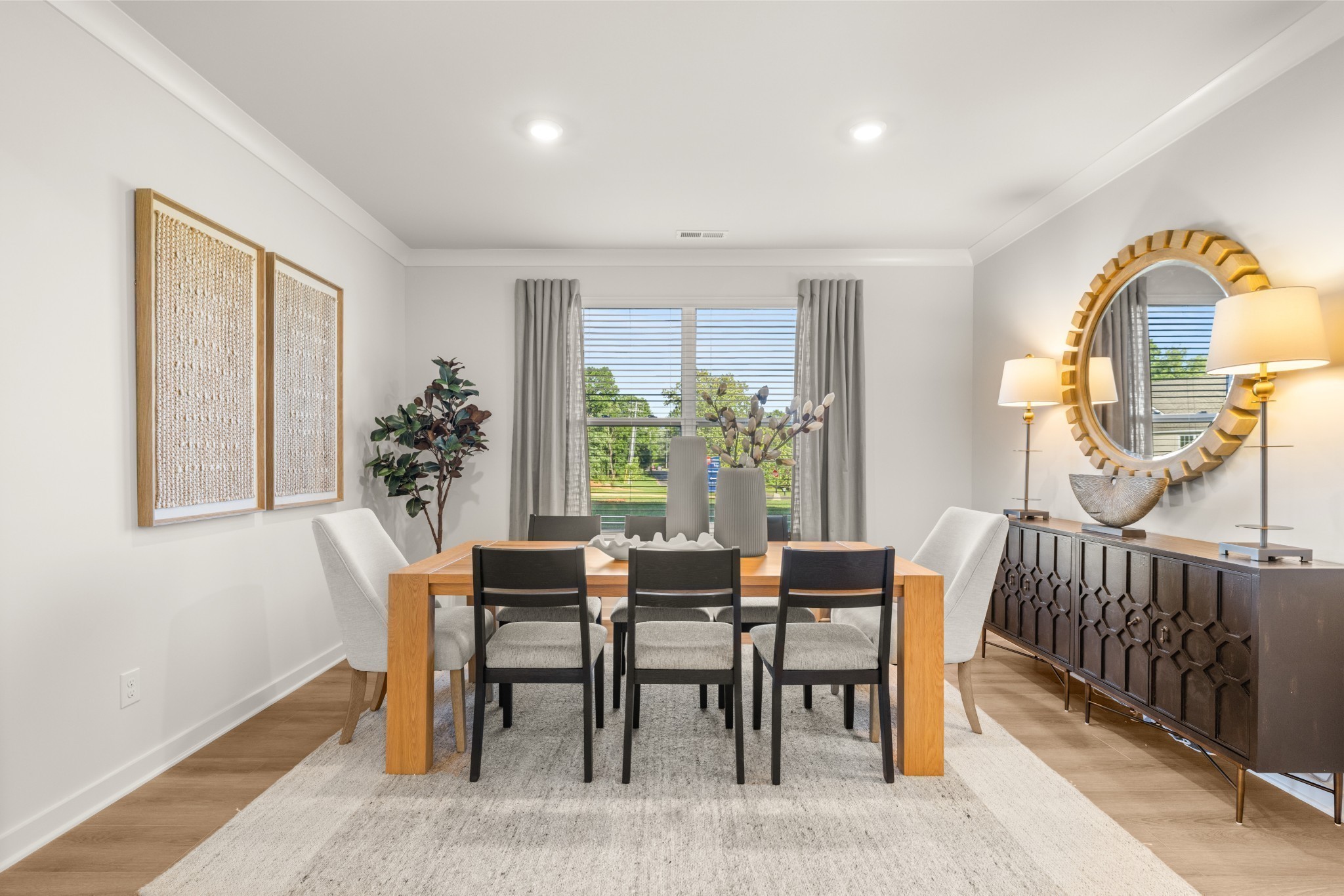 702 Heathview Court