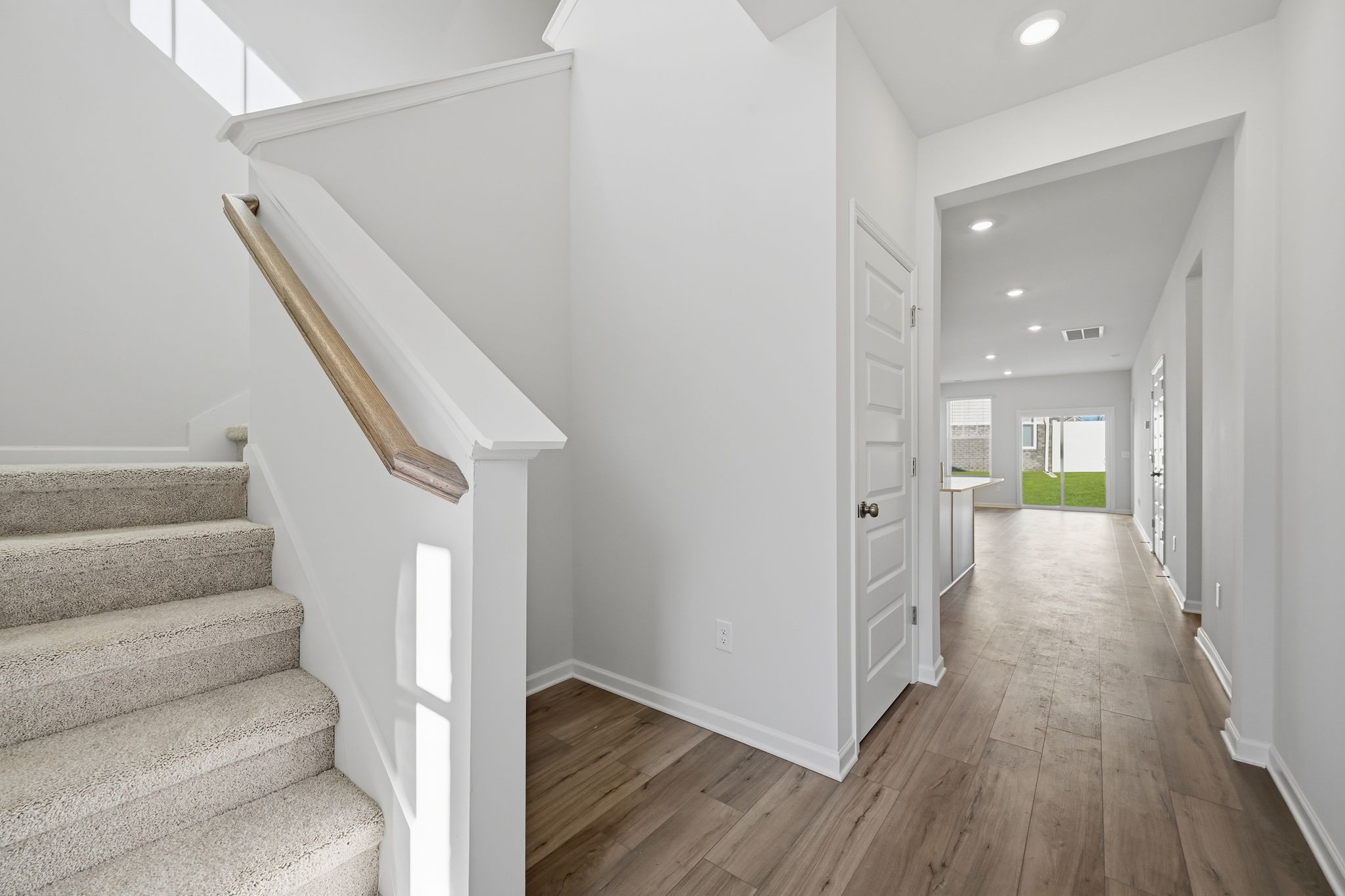 1679 Manuka Lane