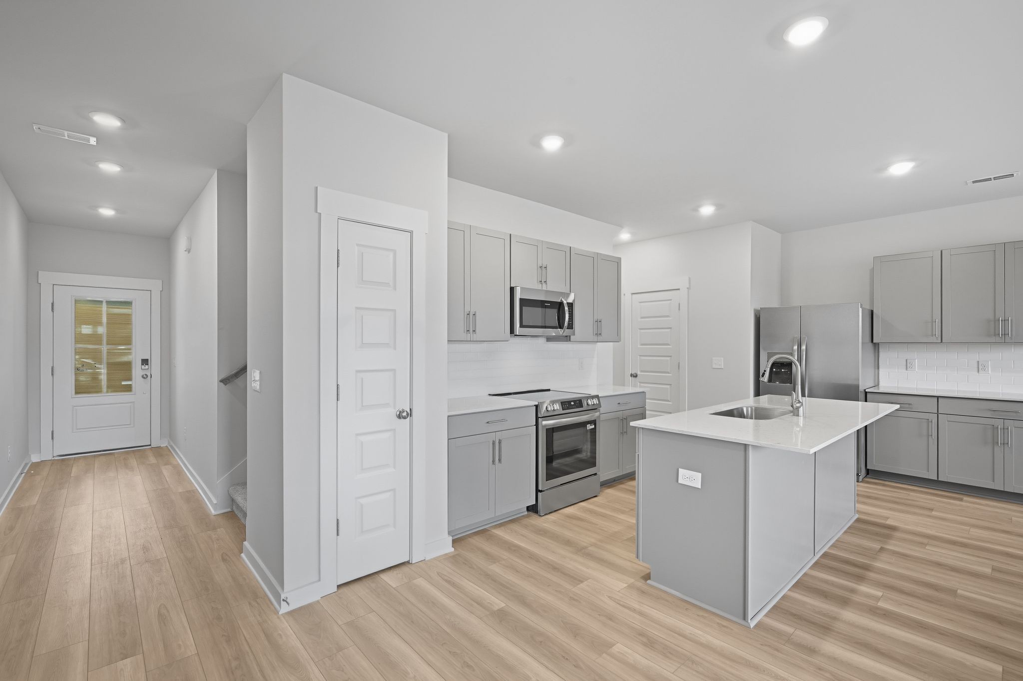 1679 Manuka Lane