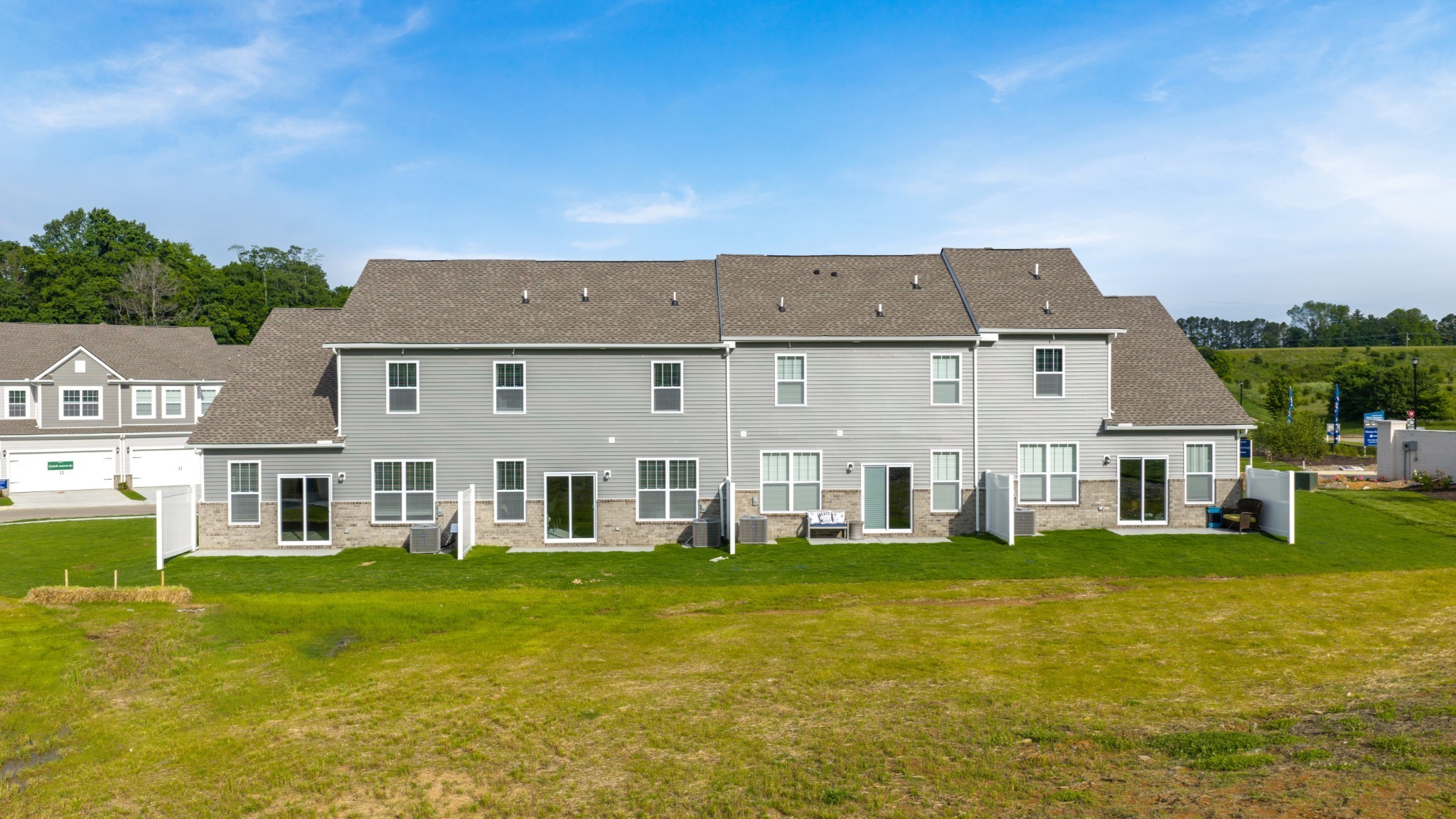 1686 Manuka Lane