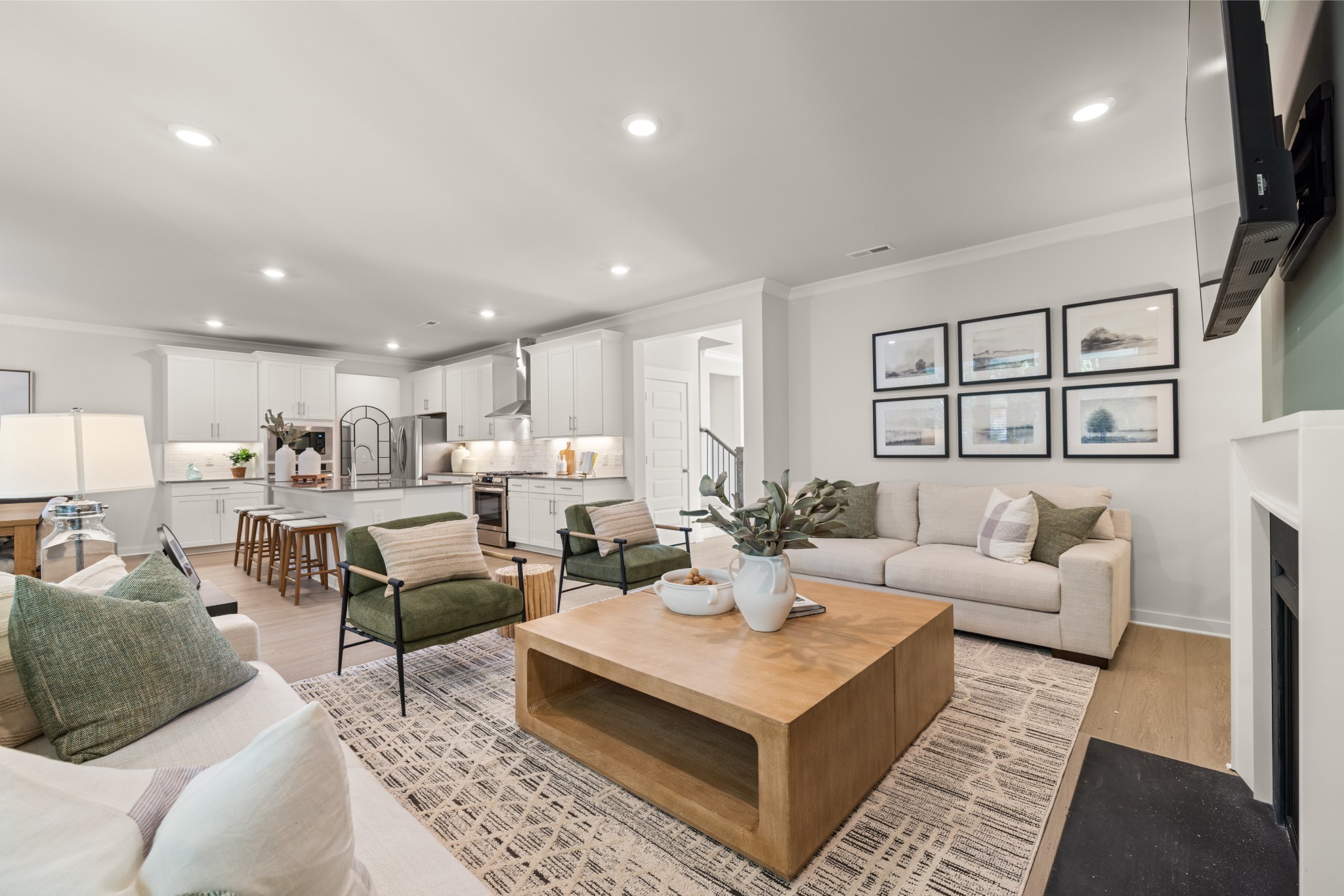 742 Heathview Court