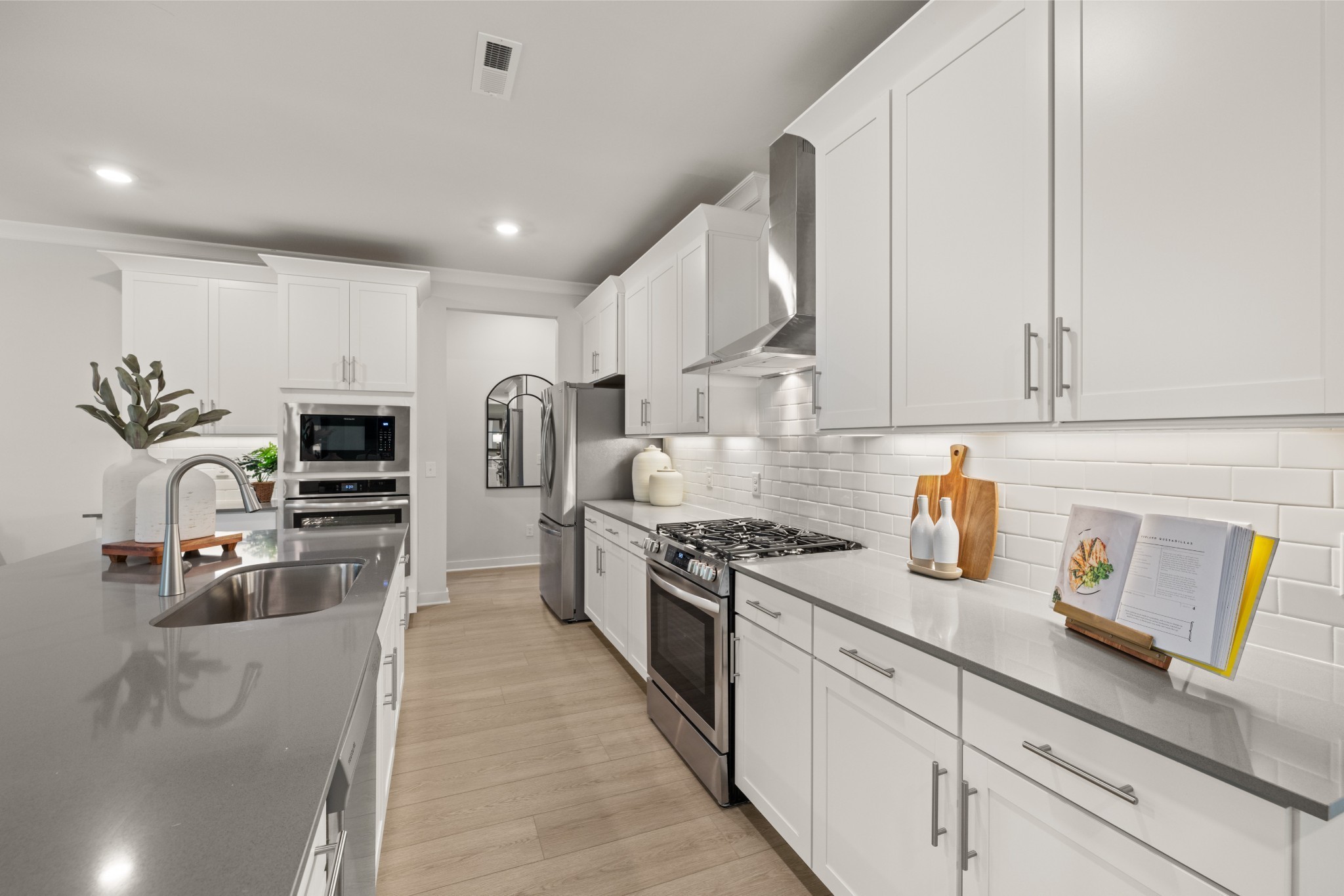 742 Heathview Court