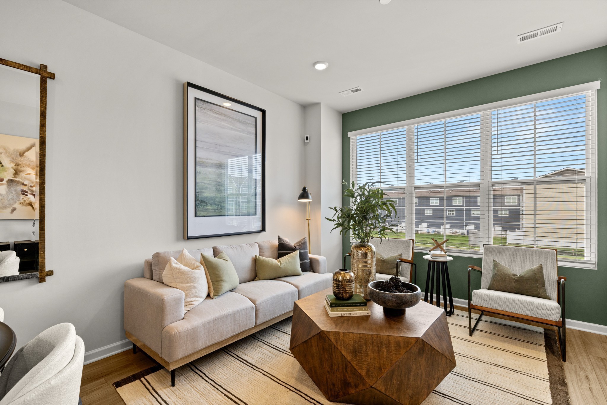 1307 Taylor Circle