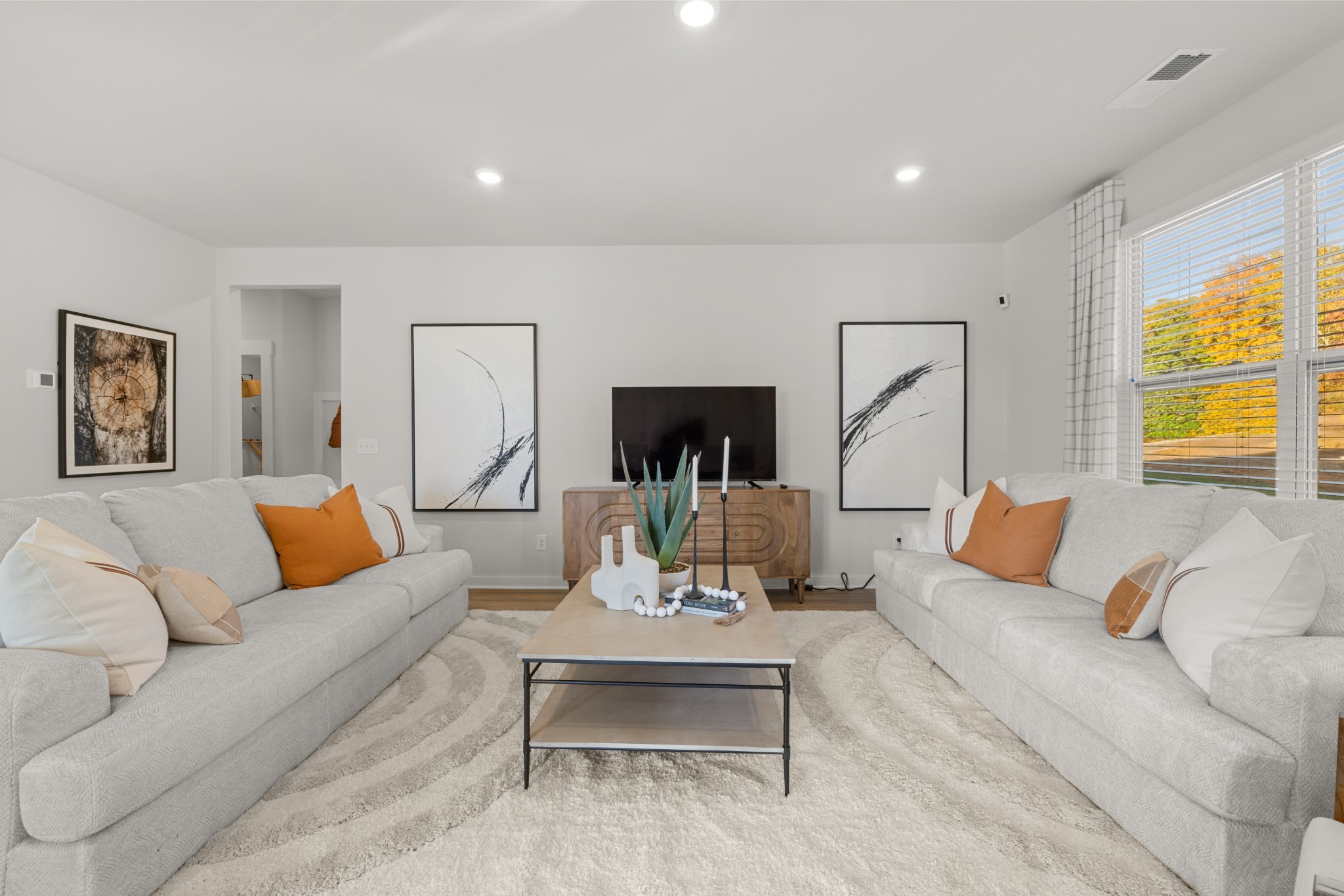 453 Lacewing Lane