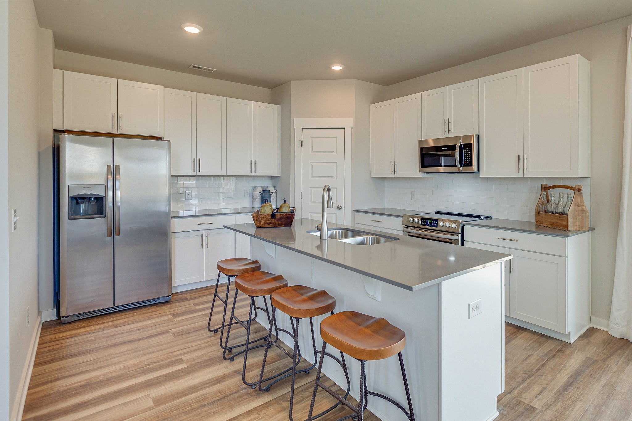 425 Lacewing Lane