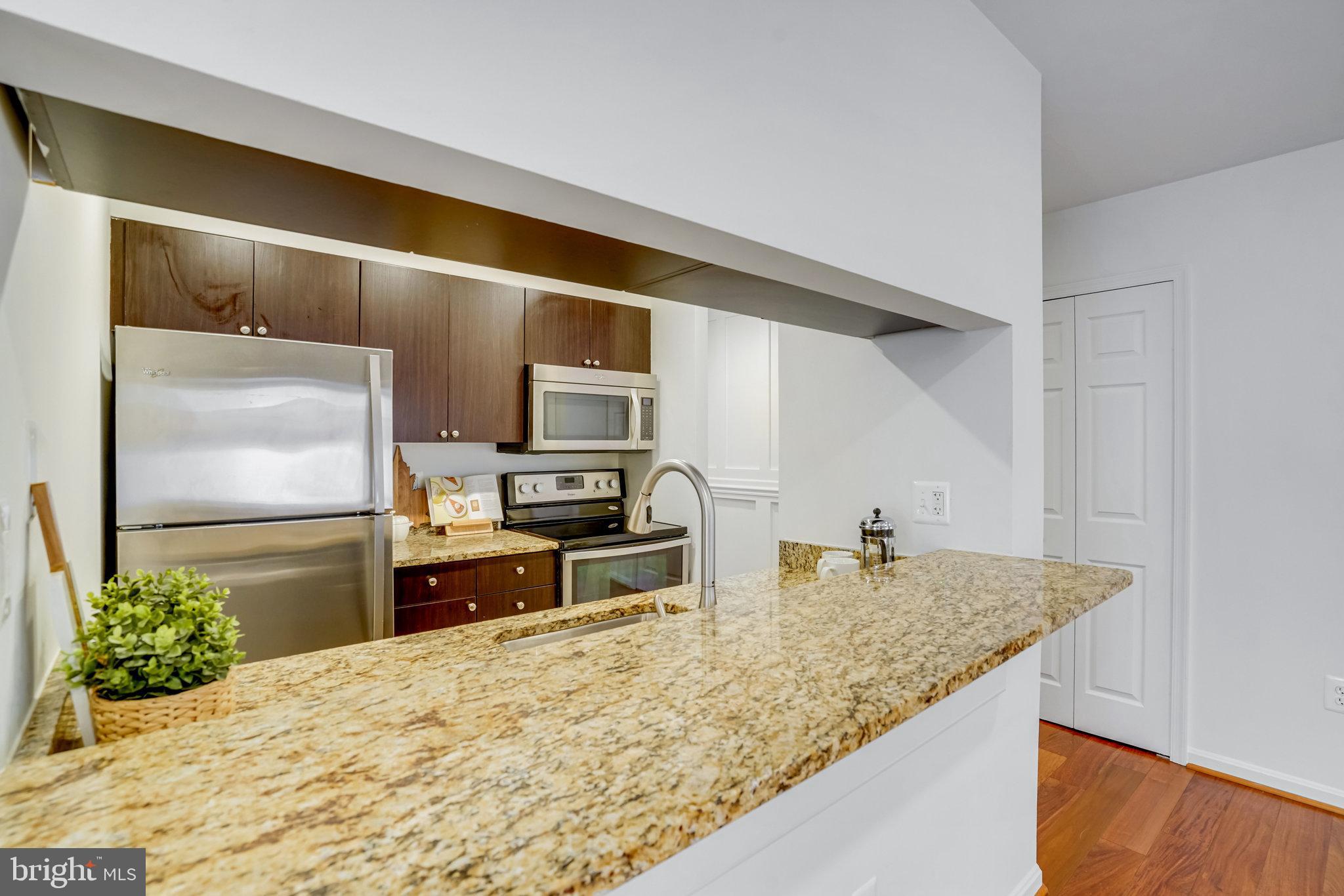 1029 N STUART STREET 115