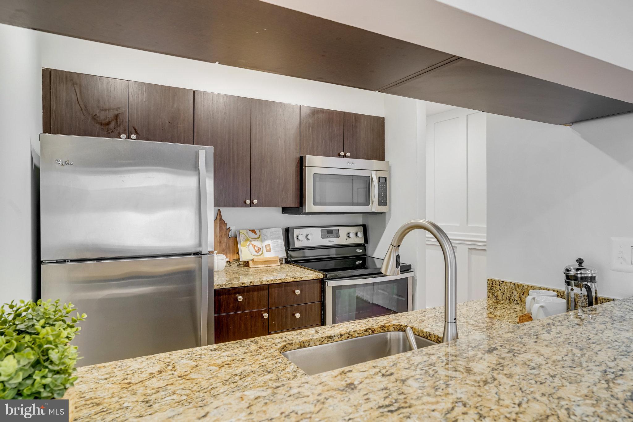 1029 N STUART STREET 115