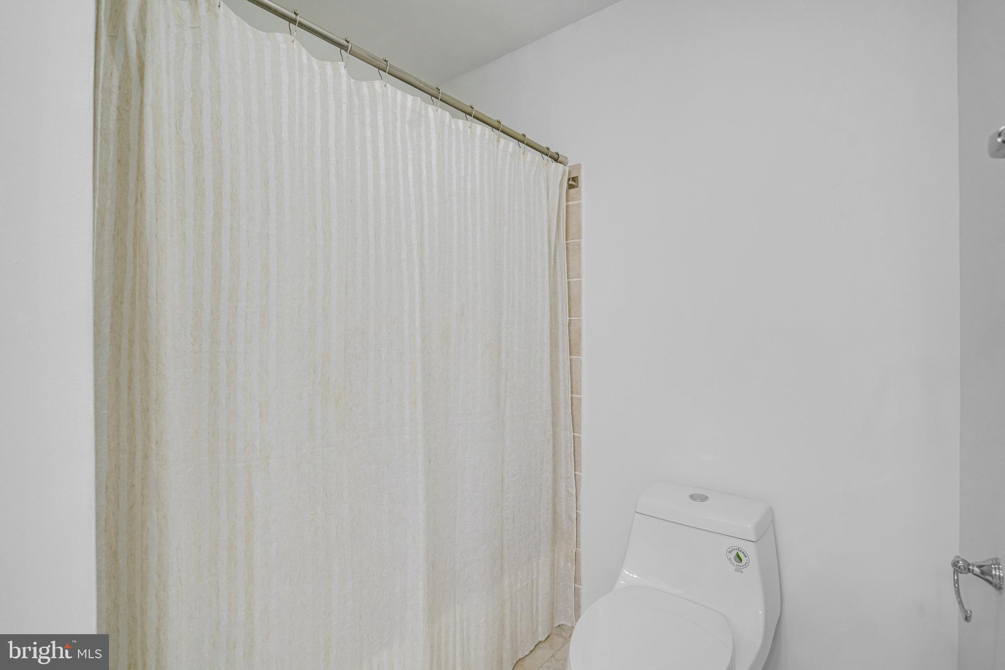 1029 N STUART STREET 115