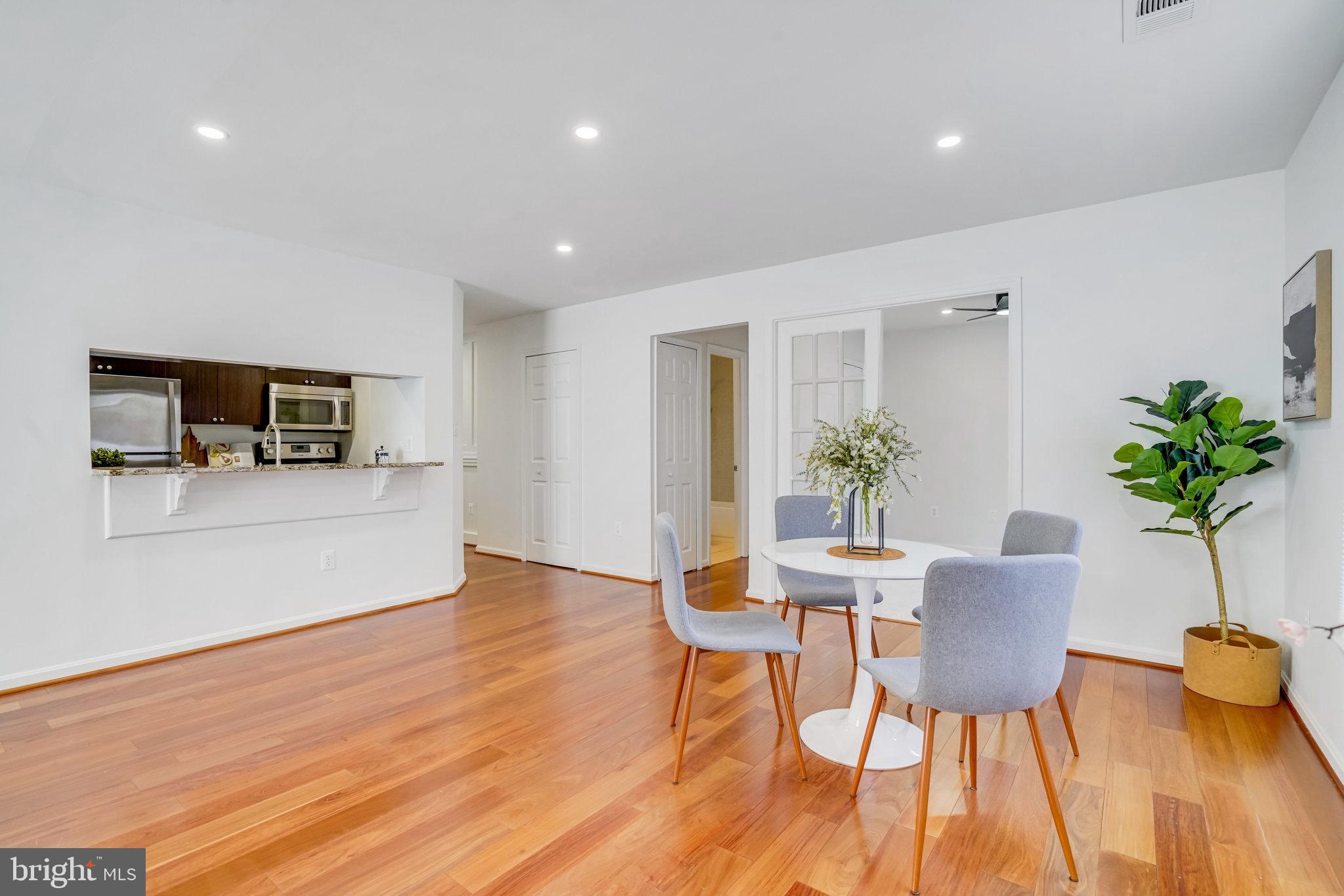 1029 N STUART STREET 115