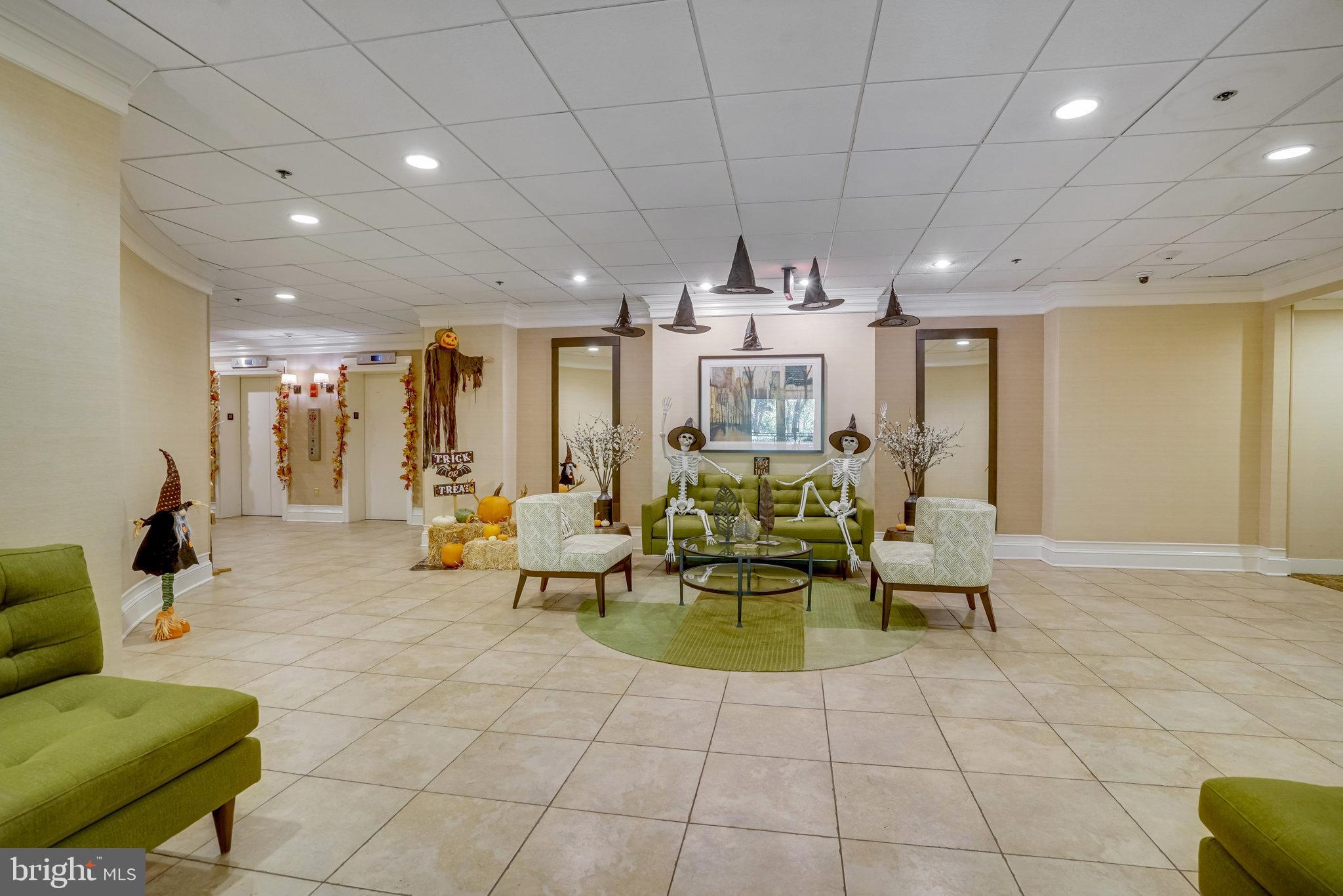 1029 N STUART STREET 115