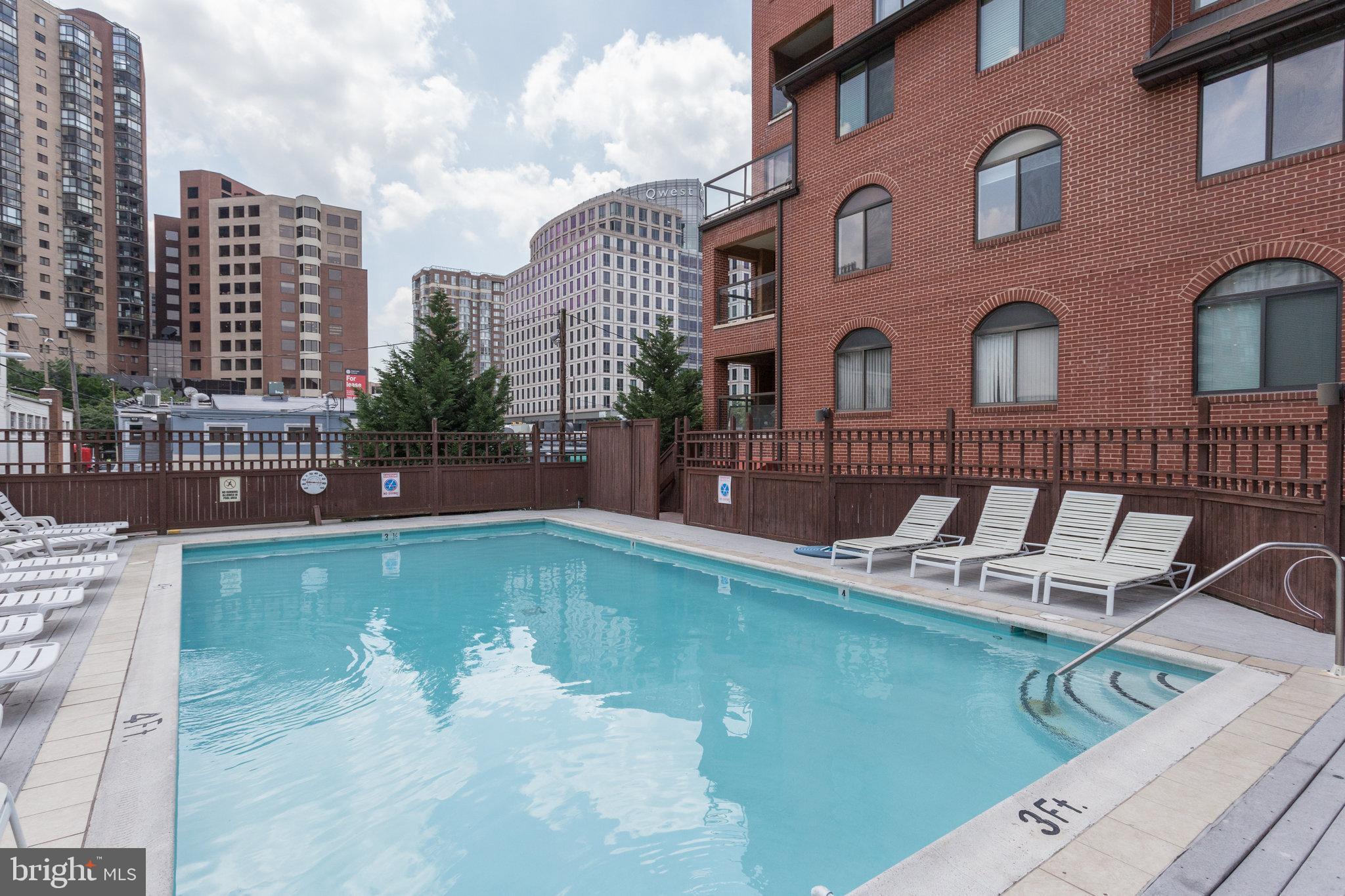 1029 N STUART STREET 115