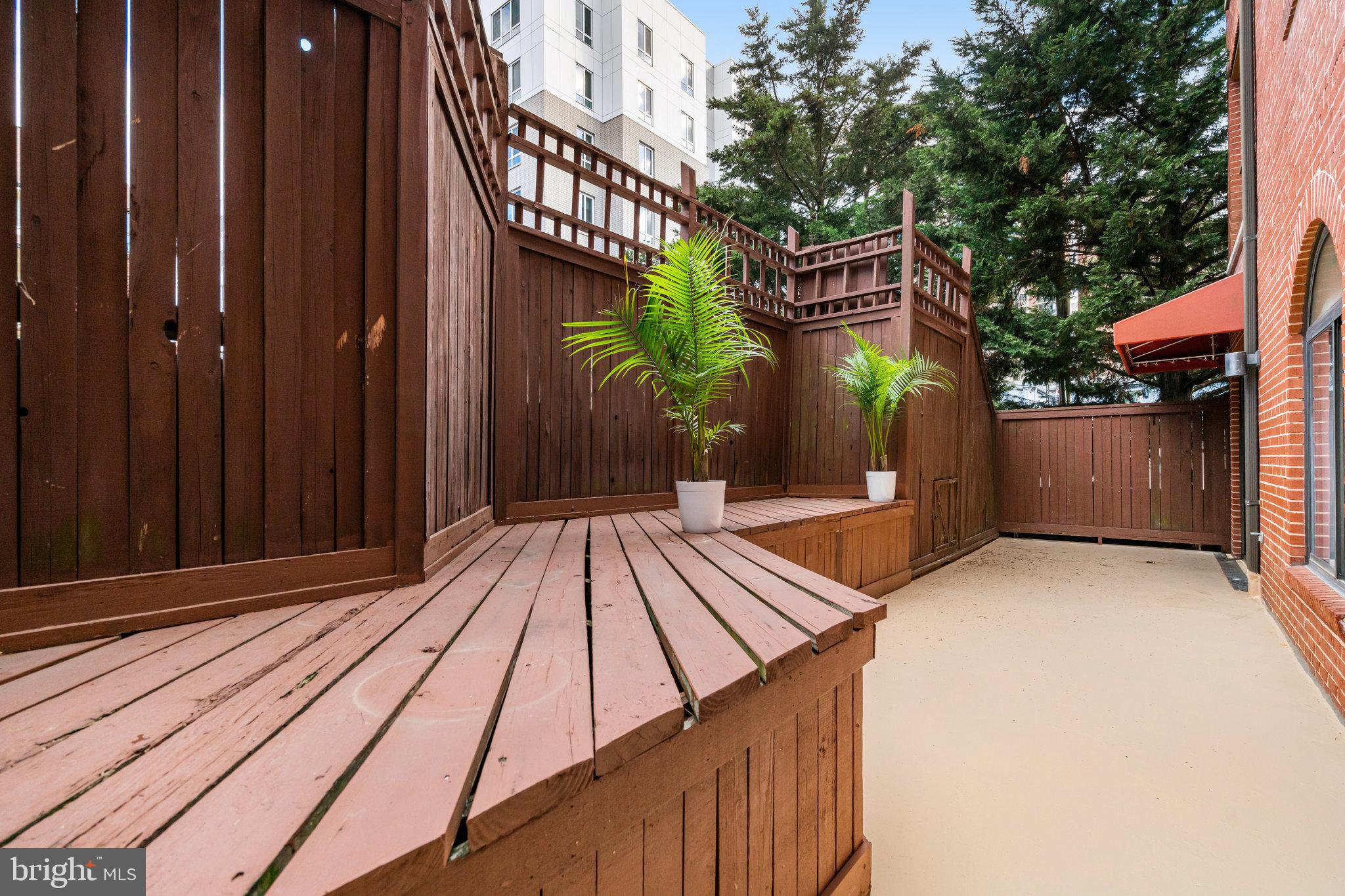 1029 N STUART STREET 115